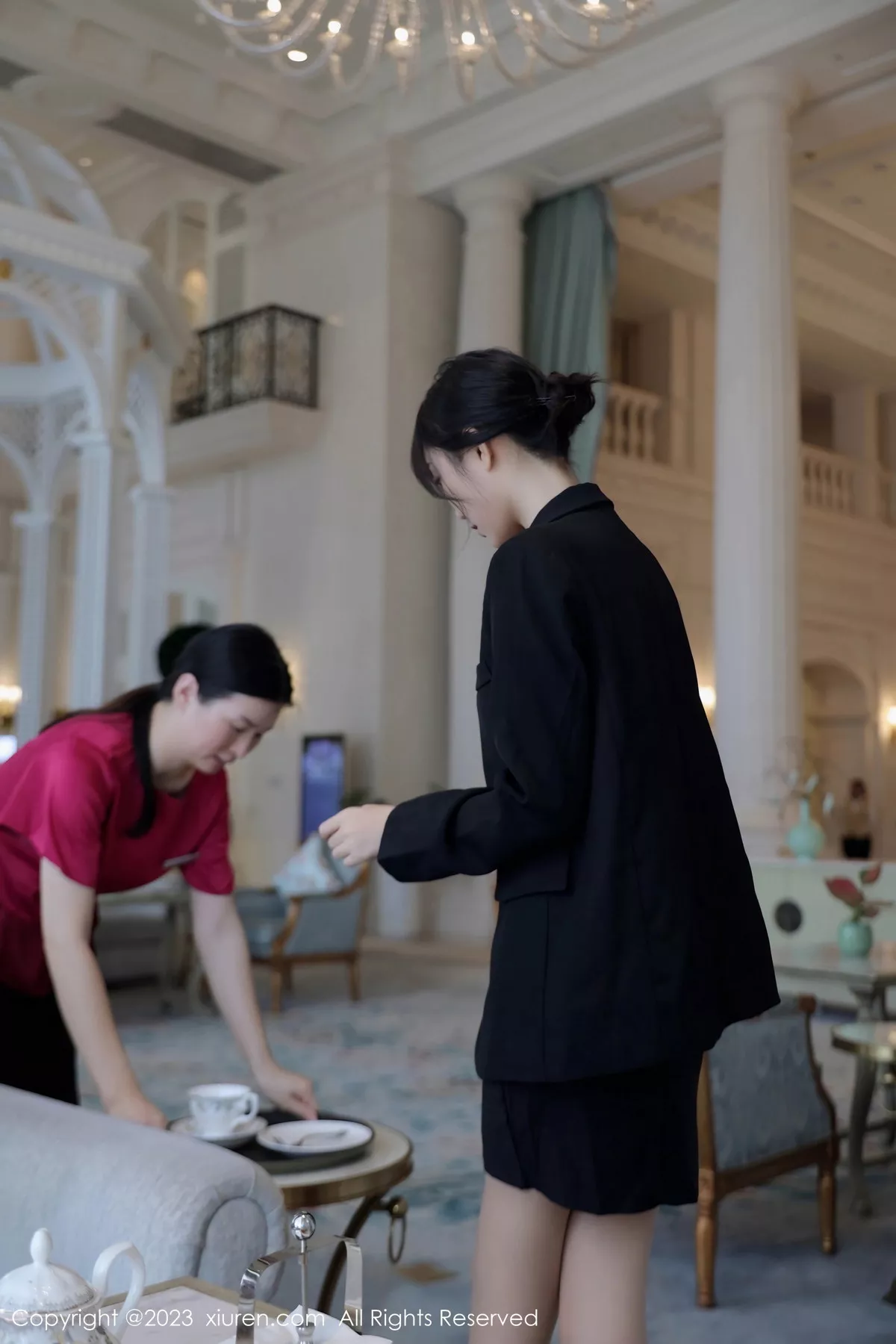 秀人集.com_[XiuRen秀人网]No.7102_模特玥儿玥er脱深色西服露性感红色情趣服配黑丝吊袜诱惑写真63P