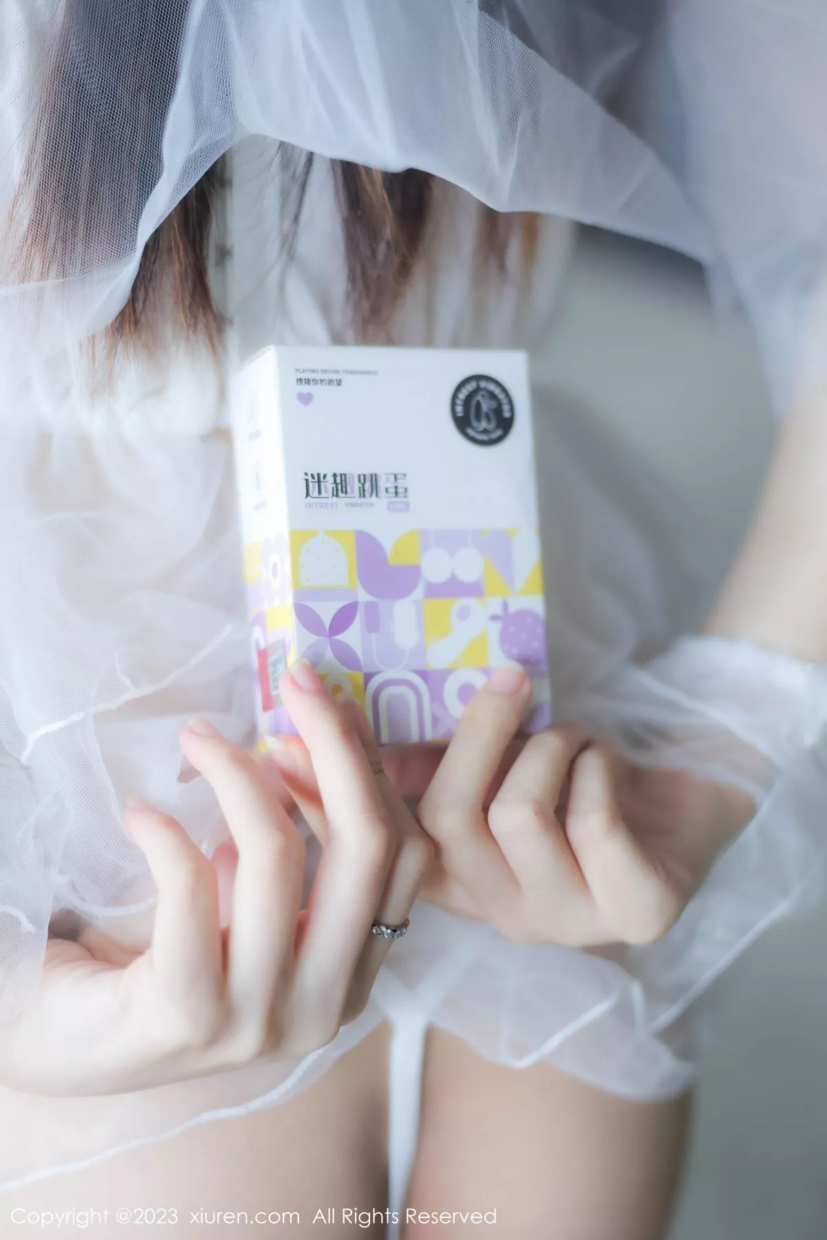 秀人集.com_[XiuRen秀人网]No.7165_模特幼幼性感白色情趣婚纱服饰配白色丝袜秀完美身材诱惑写真89P