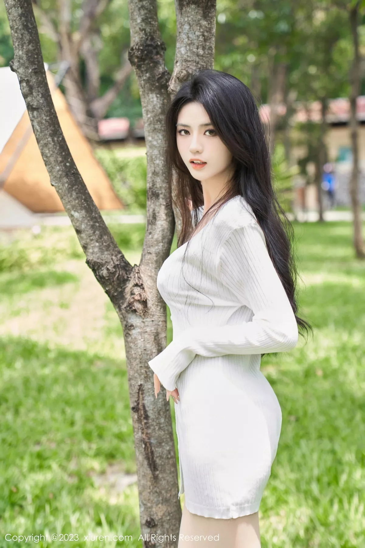 秀人集.com_[XiuRen秀人网]No.7162_模特浅浅Danny户外性感白色衬衫半脱秀丰腴曼妙身姿诱惑写真90P