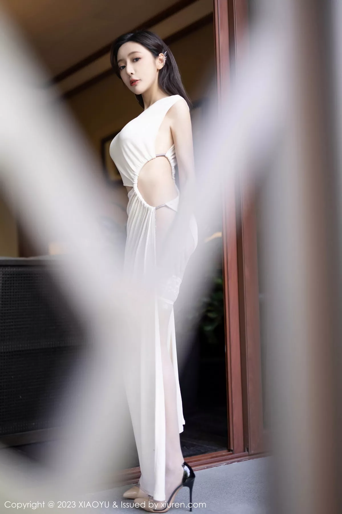 秀人集.com_[XiaoYu画语界]Vol.1082_女神王馨瑶yanni白色连衣裙露黑色情趣内衣秀惹火身材诱惑写真86P