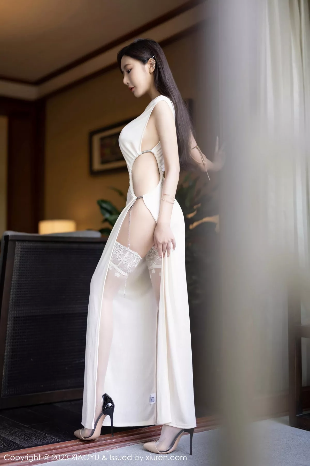 秀人集.com_[XiaoYu画语界]Vol.1082_女神王馨瑶yanni白色连衣裙露黑色情趣内衣秀惹火身材诱惑写真86P