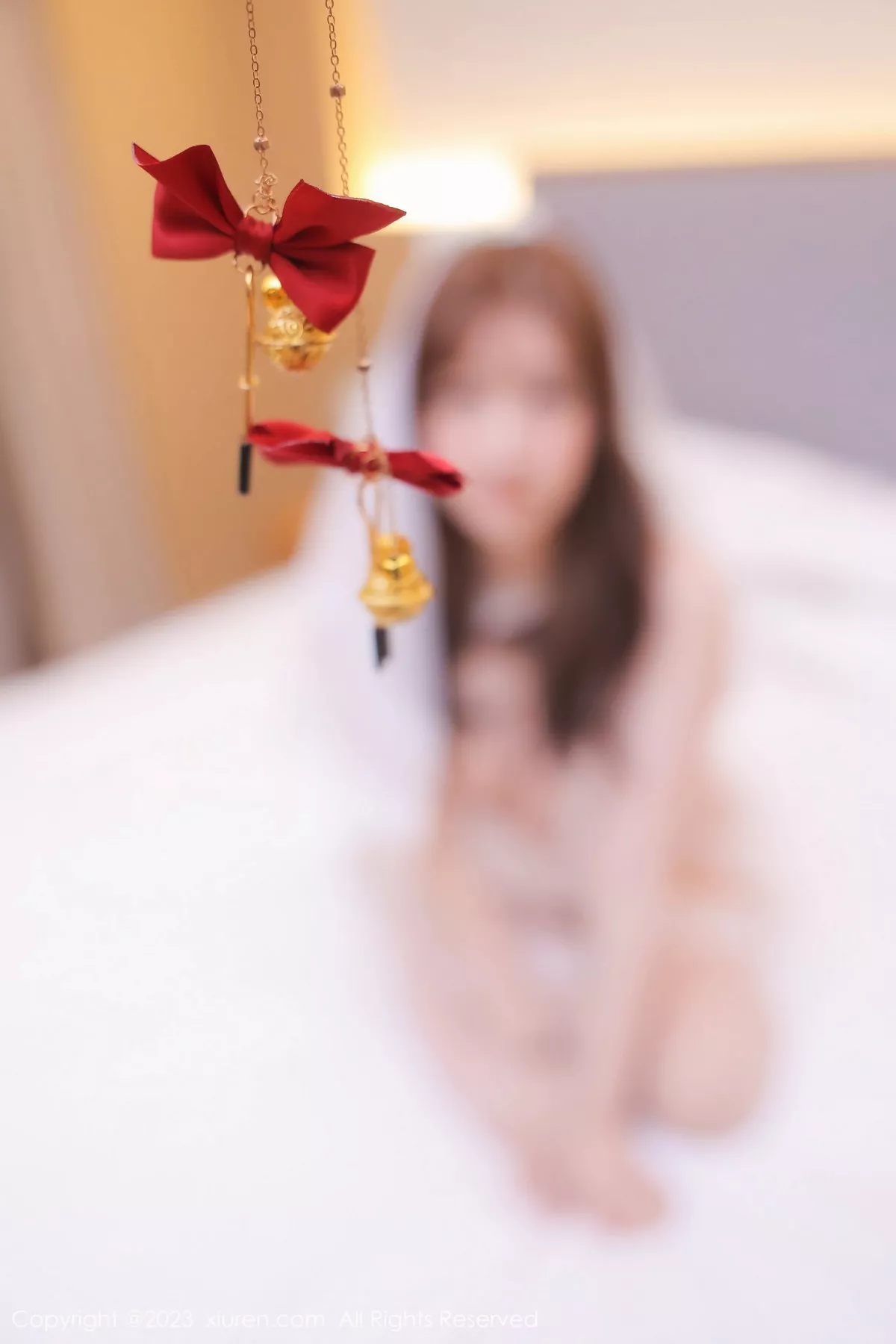 秀人集.com_[XiuRen秀人网]No.7180_模特江真真性感白色情趣婚纱服饰配白丝袜秀惹火身材诱惑写真78P