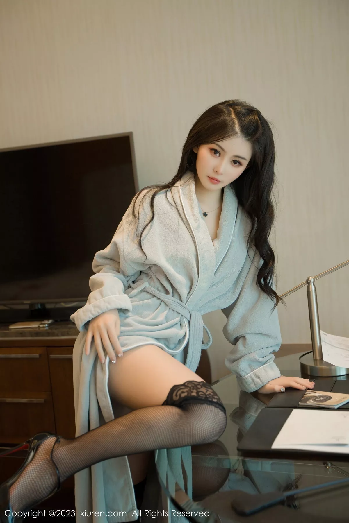 秀人集.com_[XiuRen秀人网]No.7107_模特柒喜小baby脱浴袍露黑色蕾丝情趣服饰秀惹火身材诱惑写真56P