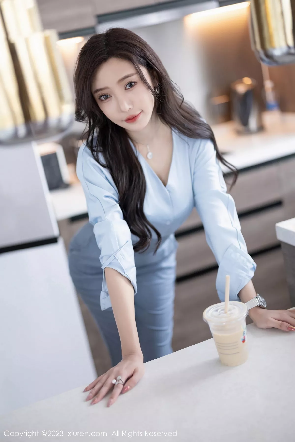 秀人集.com_[XiuRen秀人网]No.7123_女神王馨瑶yanni浅色Ol服饰露白色蕾丝内衣配超薄肉丝诱惑写真85P