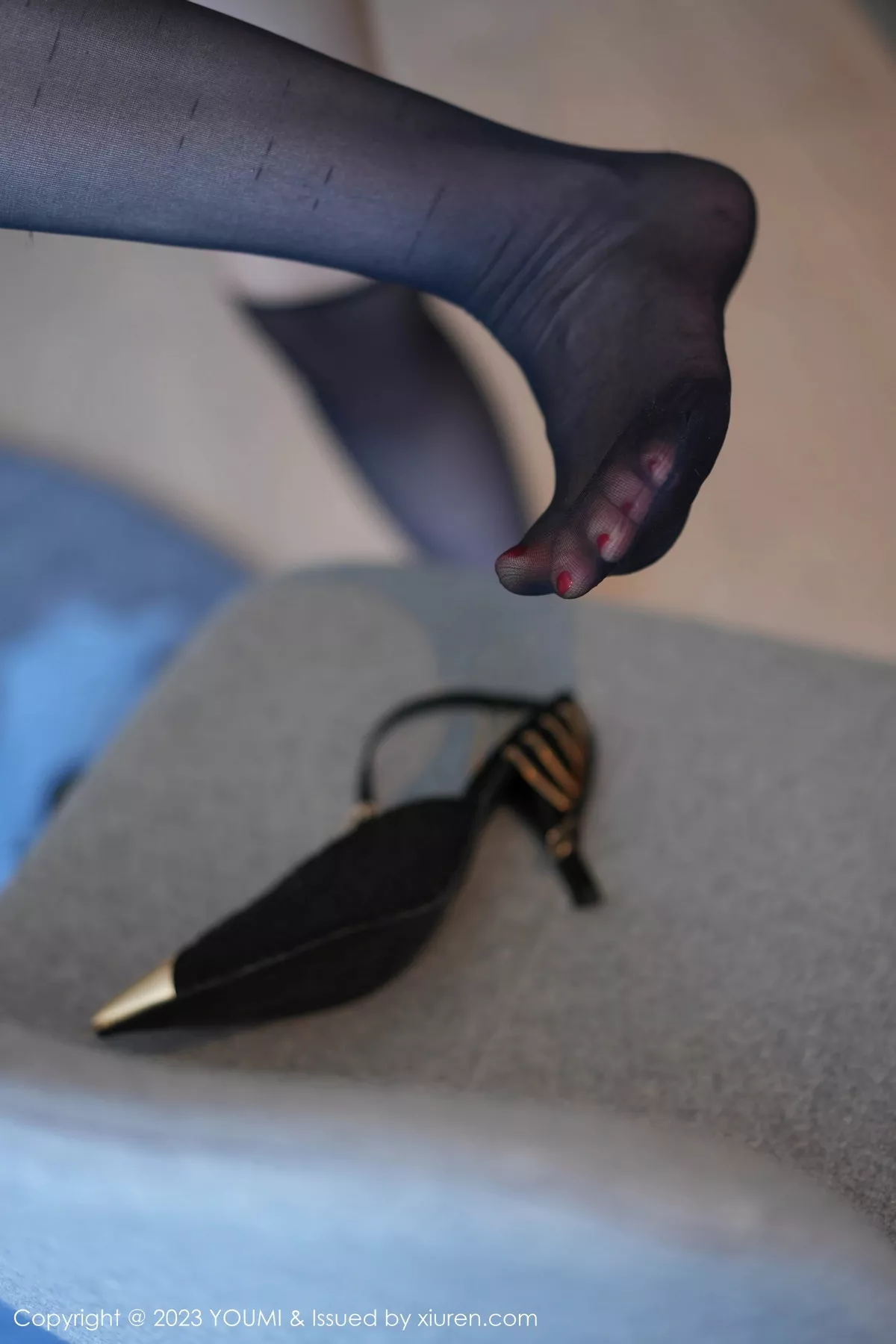 秀人集.com_[YouMi尤蜜荟]Vol.968_女神Carol周妍希性感黑衬衫配驼色短裙露黑色内衣完美诱惑写真83P