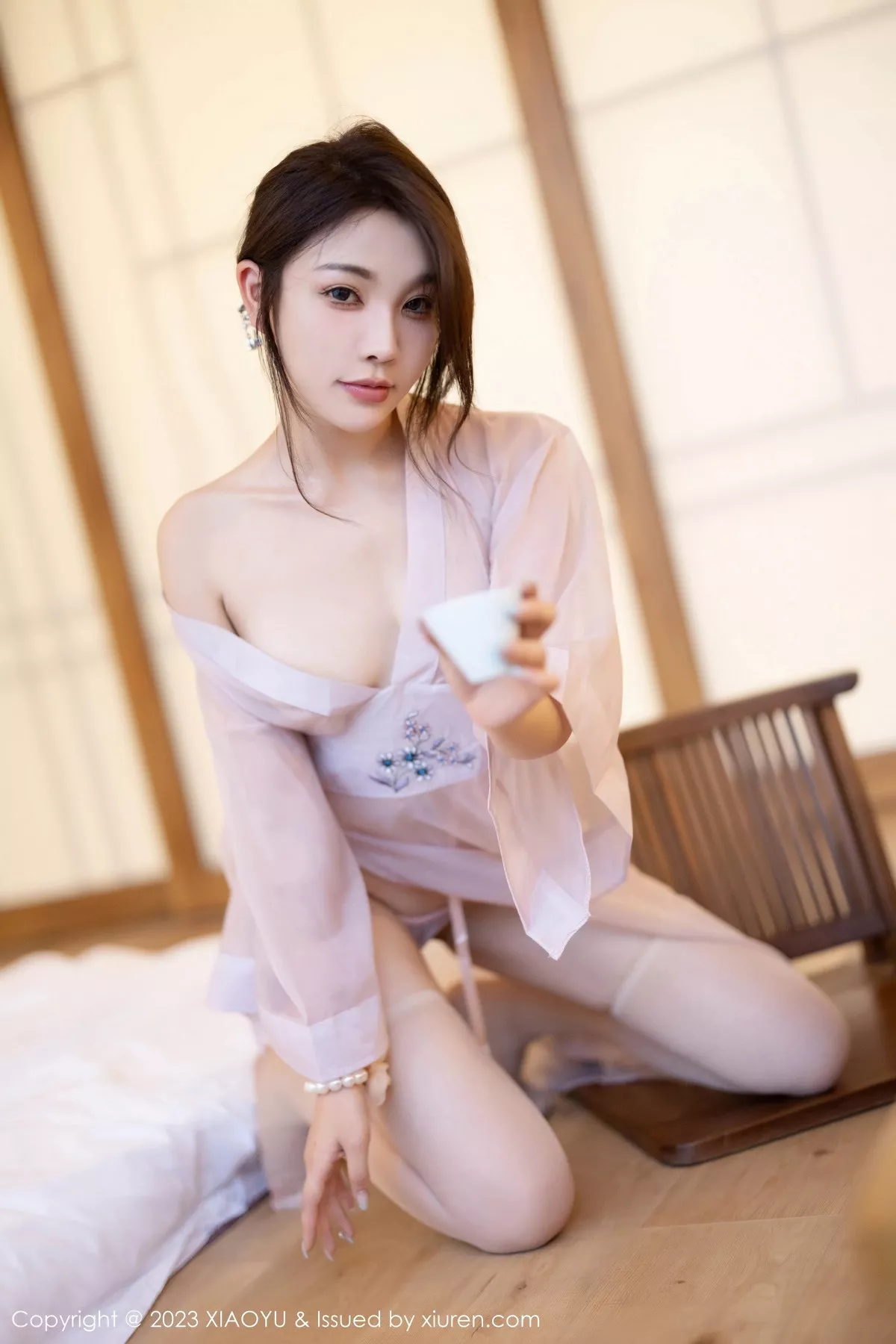秀人集.com_[XiaoYu画语界]Vol.1076_女神徐莉芝Booty性感轻透薄纱服配超薄肉丝秀曼妙身姿诱惑写真84P