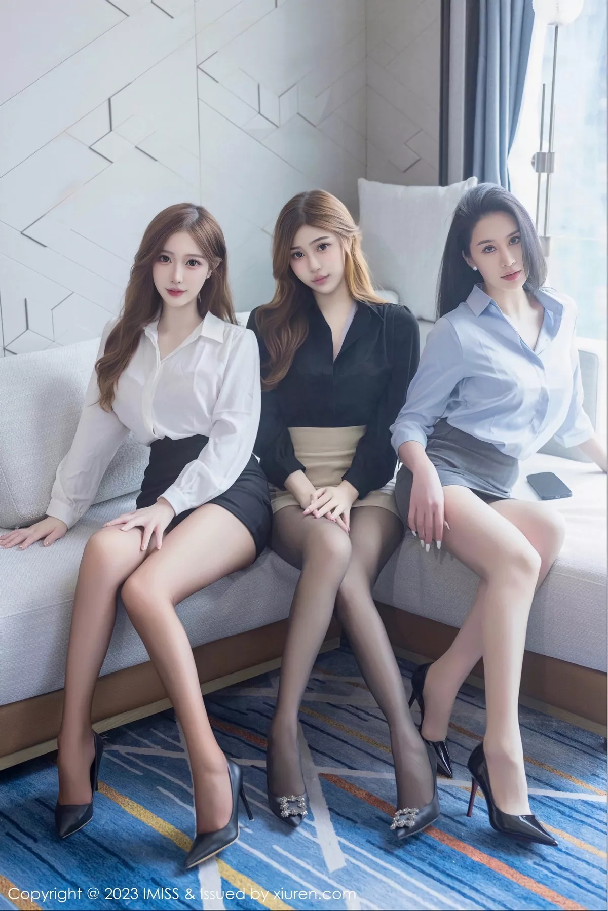 秀人集.com_[IMISS爱蜜社]Vol.743_模特Lavinia肉肉＆Jermy＆Lindalinda性感姐妹花私房内衣写真57P