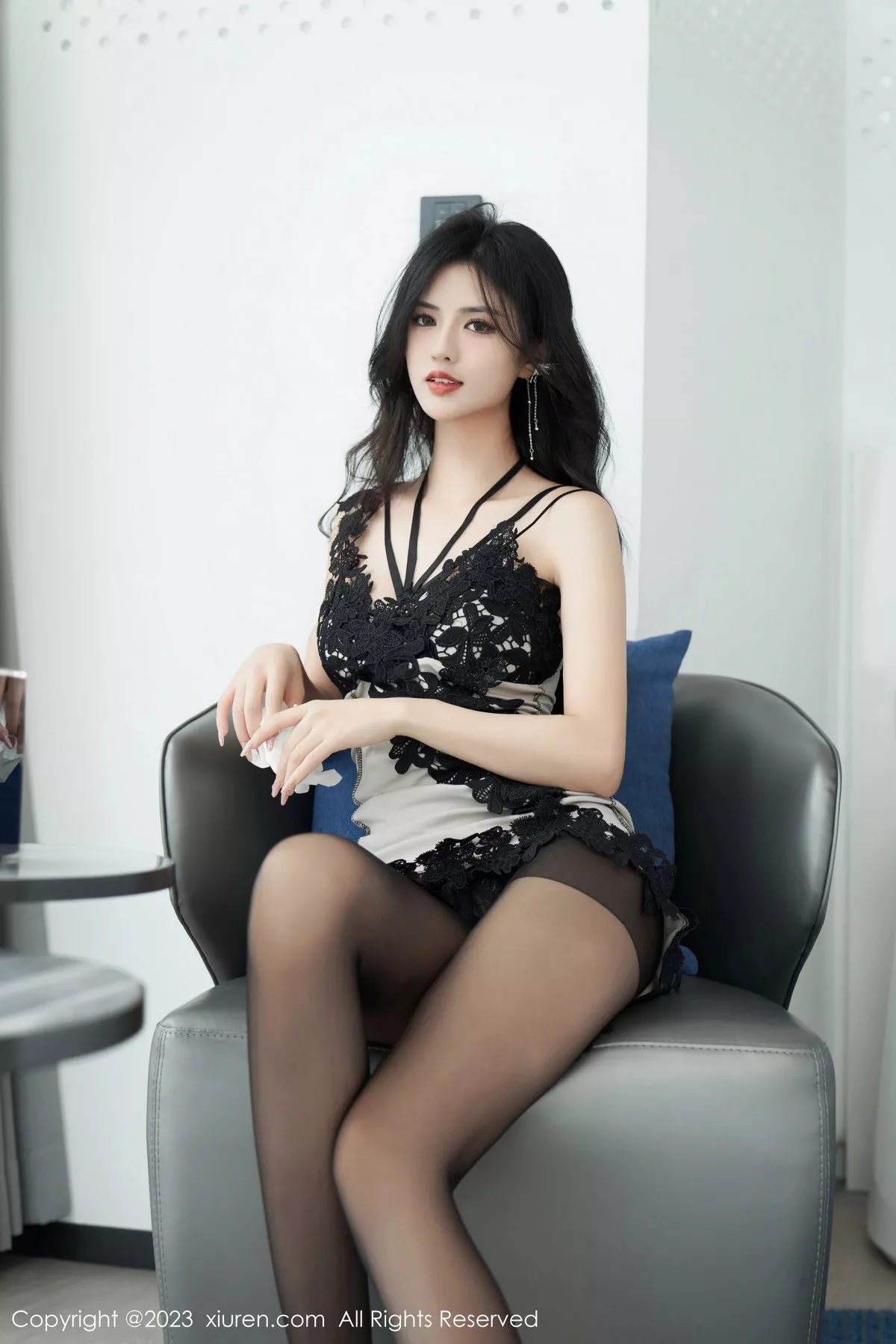 秀人集.com_[XiuRen秀人网]No.7316_模特浅浅Danny性感吊带裙露黑色情趣内衣配开档黑丝诱惑写真84P