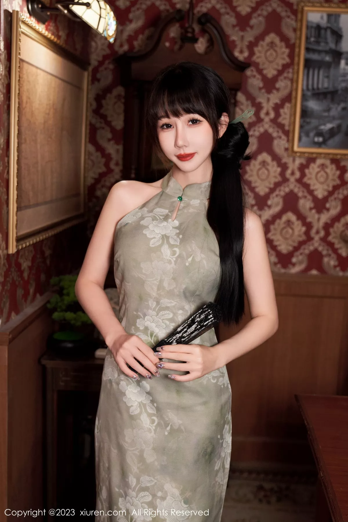 秀人集.com_[XiuRen秀人网]No.7337_模特波巧酱性感长旗袍配超薄肉丝秀凹凸曼妙身姿撩人诱惑写真90P