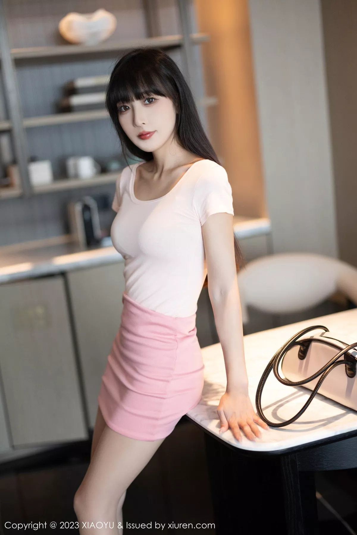 秀人集.com_[XiaoYu画语界]Vol.1112_模特林星阑浅粉色上衣配粉短裙露性感内衣配开档肉丝诱惑写真83P