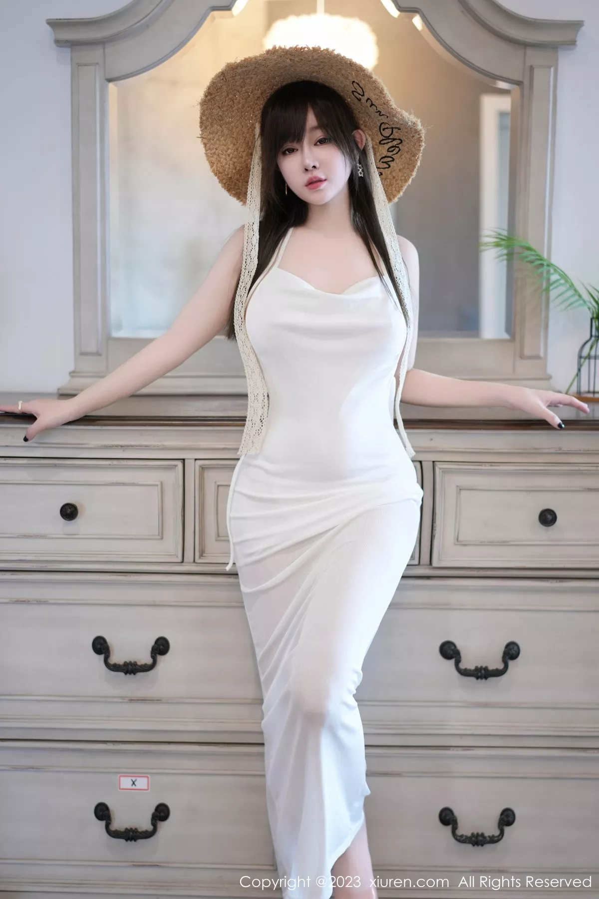 秀人集.com_[XiuRen秀人网]No.7395_女神王雨纯户外性感粉白露肩连衣长裙秀完美身材靓丽迷人写真75P