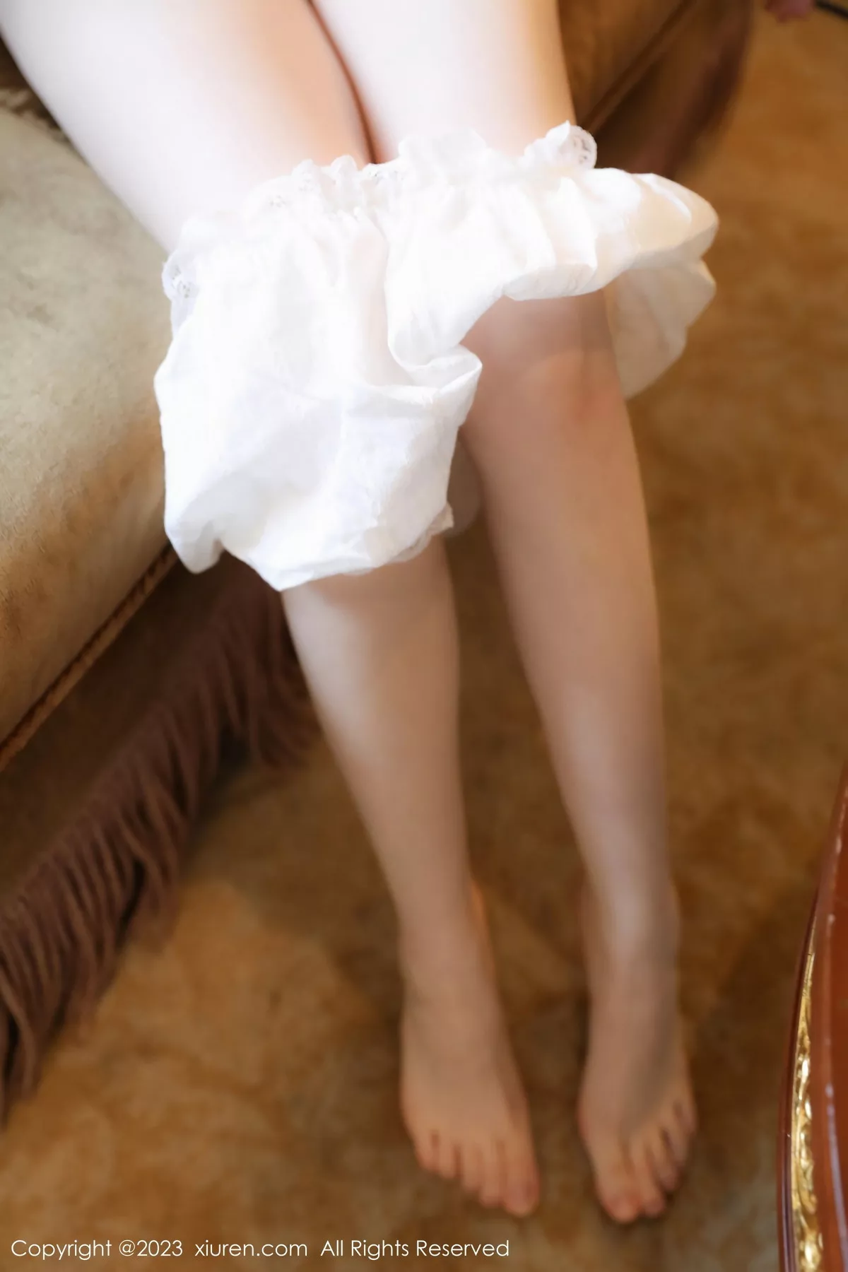 秀人集.com_[XiuRen秀人网]No.7285_模特林悠悠私房性感白色薄透服饰半脱秀翘臀美腿迷人诱惑写真95P