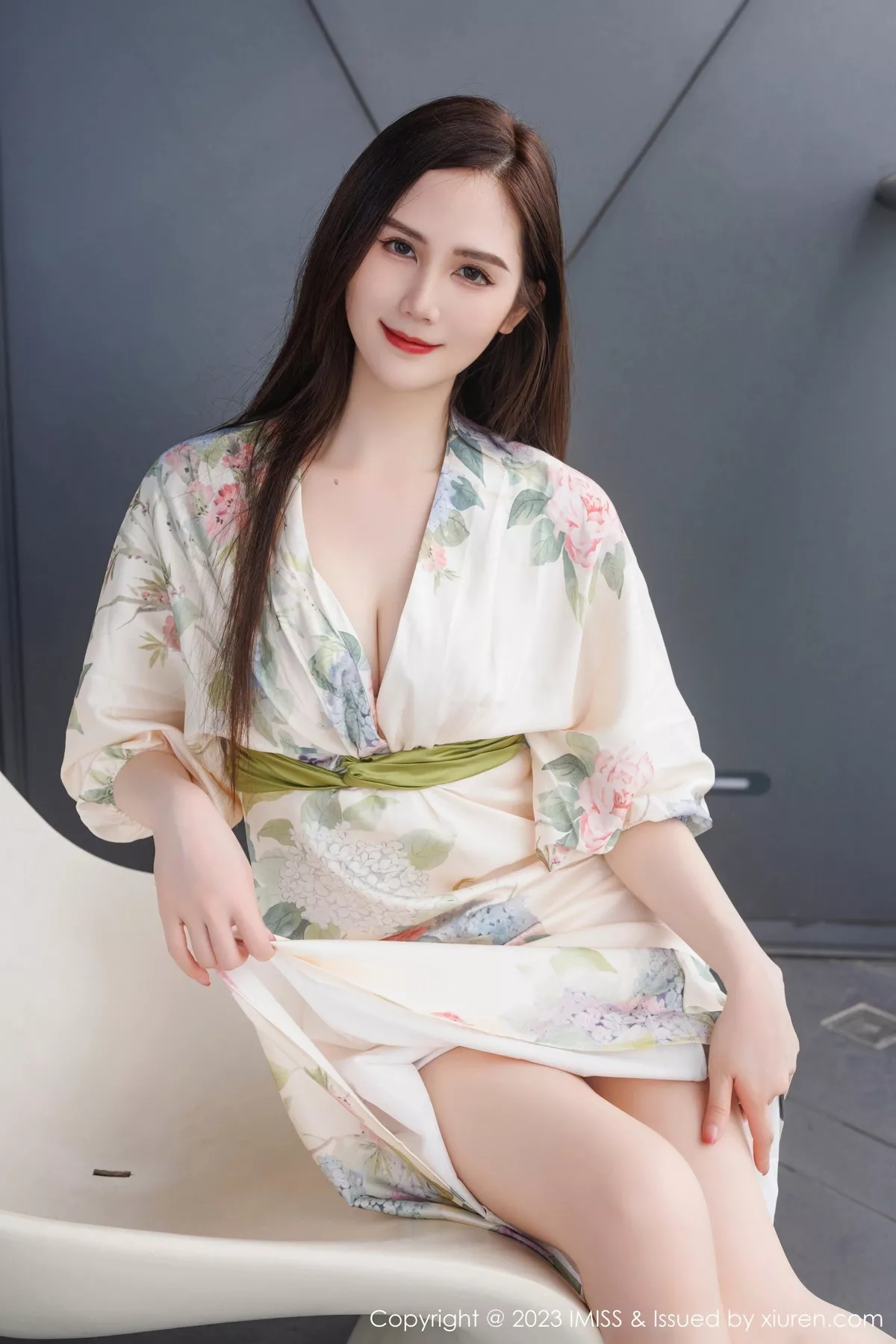 秀人集.com_[IMISS爱蜜社]Vol.745_女神SISY思性感带图案长裙露浅色内衣配超薄肉丝完美诱惑写真55P