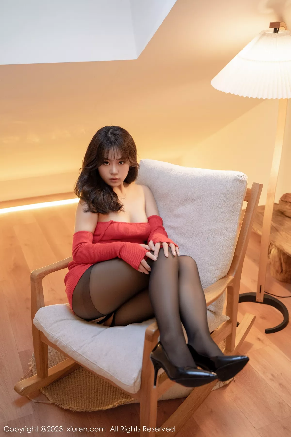 秀人集.com_[XiuRen秀人网]No.7418_模特小樱花baby红色露肩连衣裙配超薄黑丝秀曼妙身姿诱惑写真53P