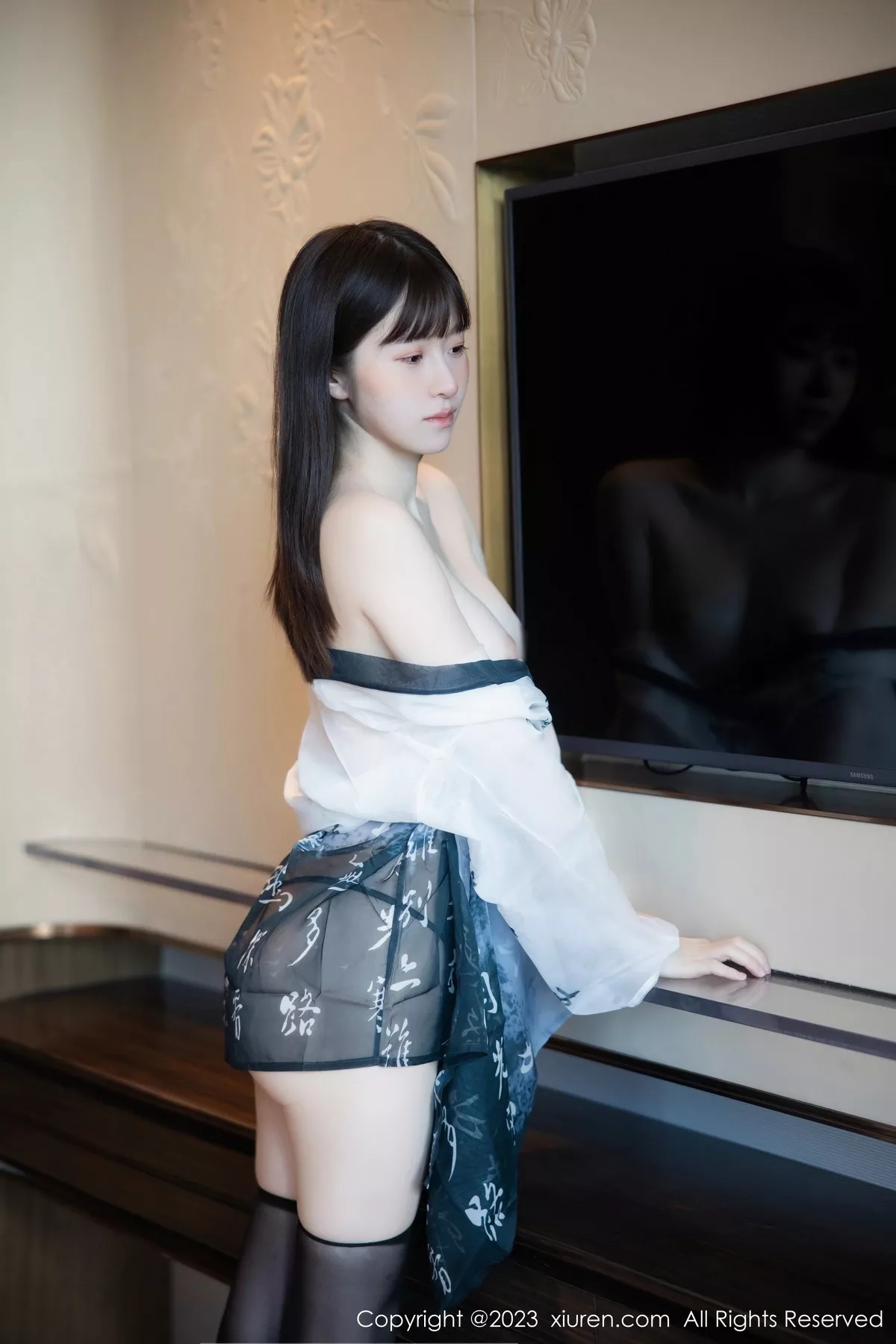 秀人集.com_[XiuRen秀人网]No.7459_模特林悠悠性感黑白薄纱古装服饰配黑丝袜秀曼妙身姿诱惑写真84P