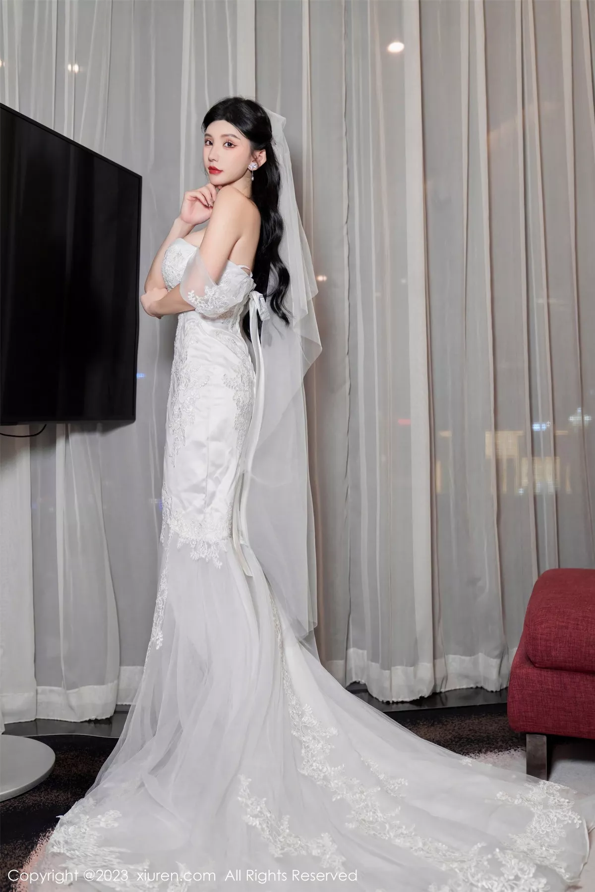 秀人集.com_[XiuRen秀人网]No.7463_女神周于希Sally性感白色婚纱+白色蕾丝情趣服饰完美诱惑写真100P