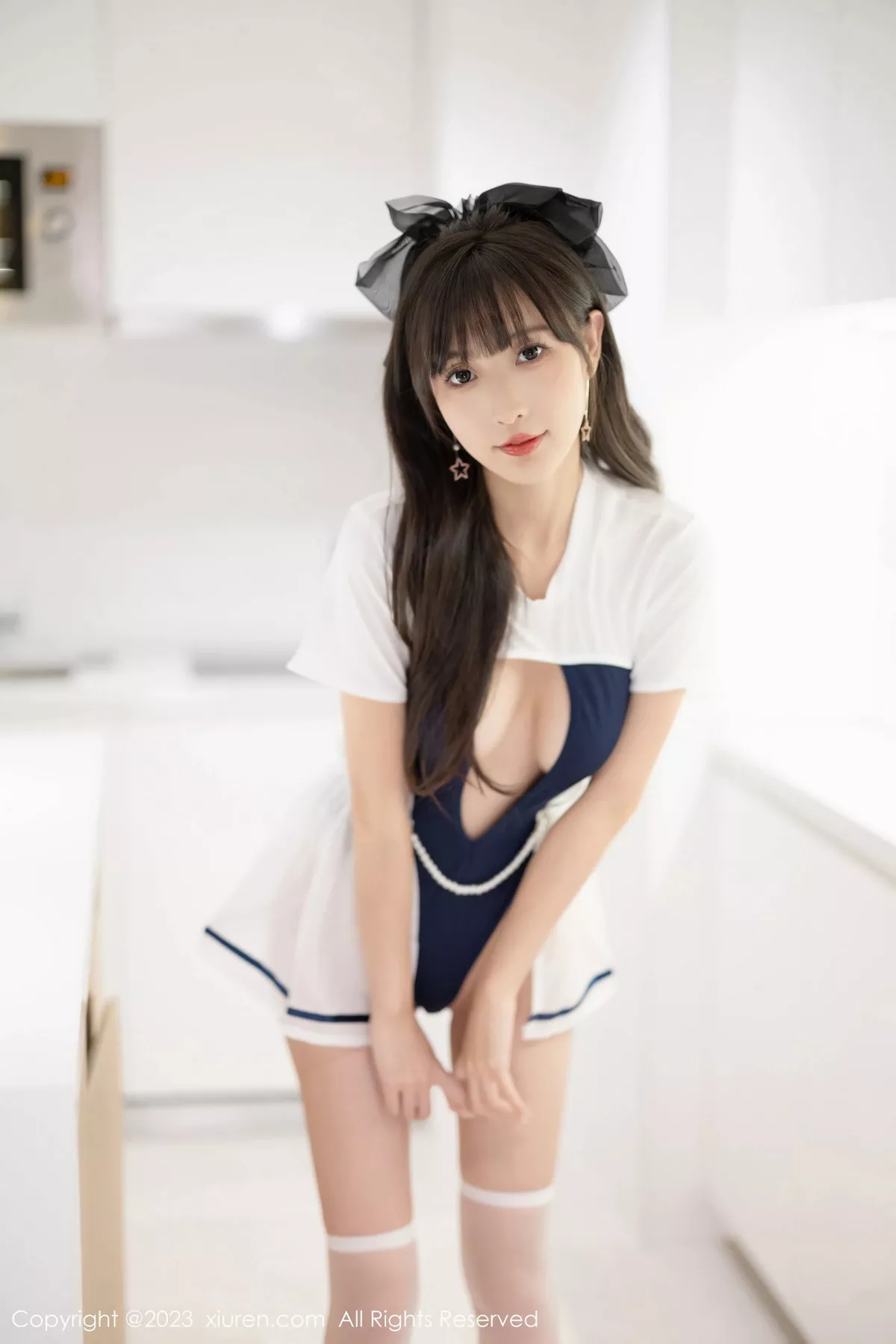 秀人集.com_[XiuRen秀人网]No.7468_模特林星阑蓝白色连衣短裙+黑色薄纱连体衣秀苗条身姿诱惑写真85P