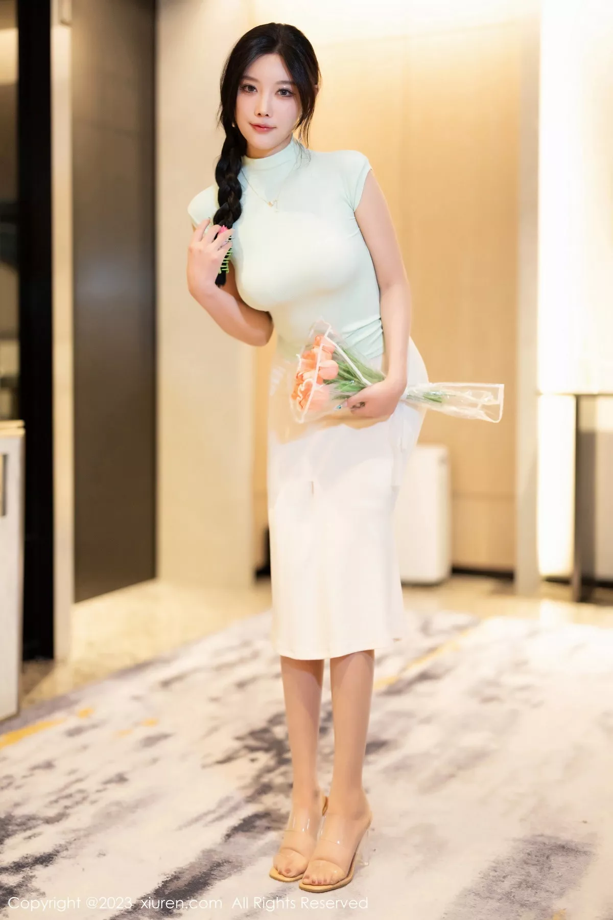 秀人集.com_[XiuRen秀人网]No.7481_女神杨晨晨Yome淡绿色上衣露白色蕾丝内衣秀丰腴身材诱惑写真84P