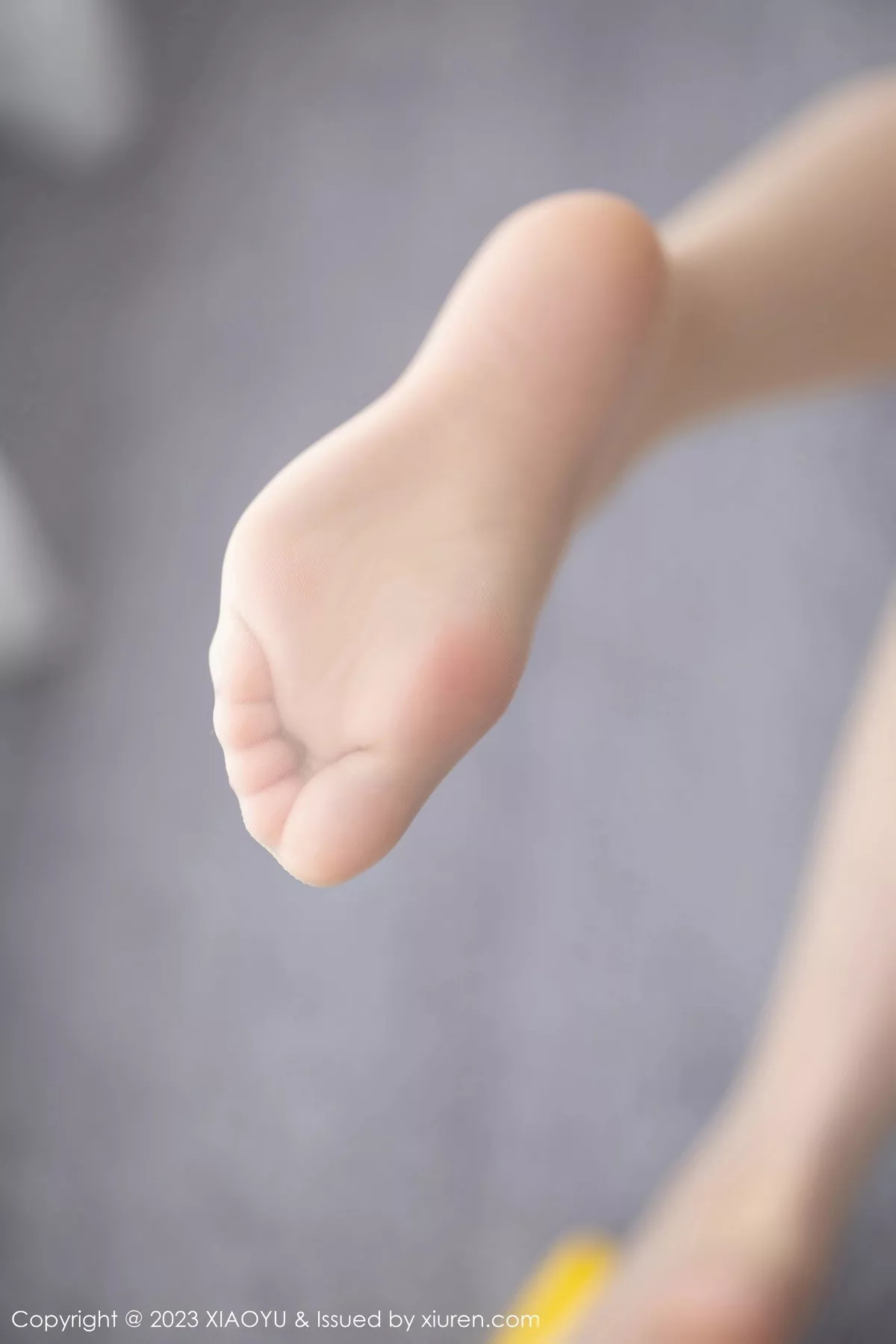 秀人集.com_[XiaoYu画语界]Vol.1126_女神杨晨晨Yome性感黄色连衣短裙配白丝袜秀丰腴身材诱惑写真90P