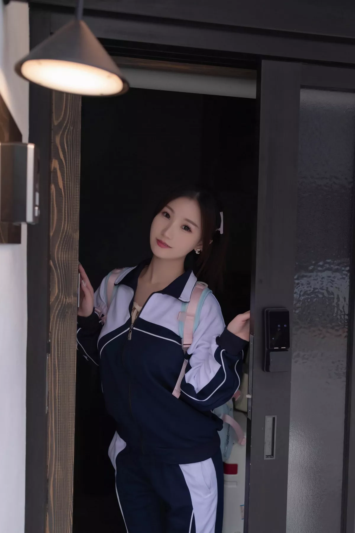 秀人集.com_[XiuRen秀人网]No.7528_模特杏子Yada脱普蓝色学妹制服露白色内衣秀曼妙身姿诱惑写真89P