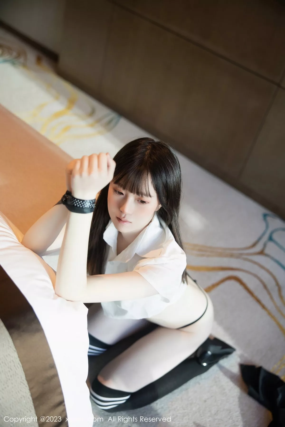 秀人集.com_[XiuRen秀人网]No.7534_模特林悠悠性感短款白T配黑色短裙半撩秀翘臀美腿惹火诱惑写真81P