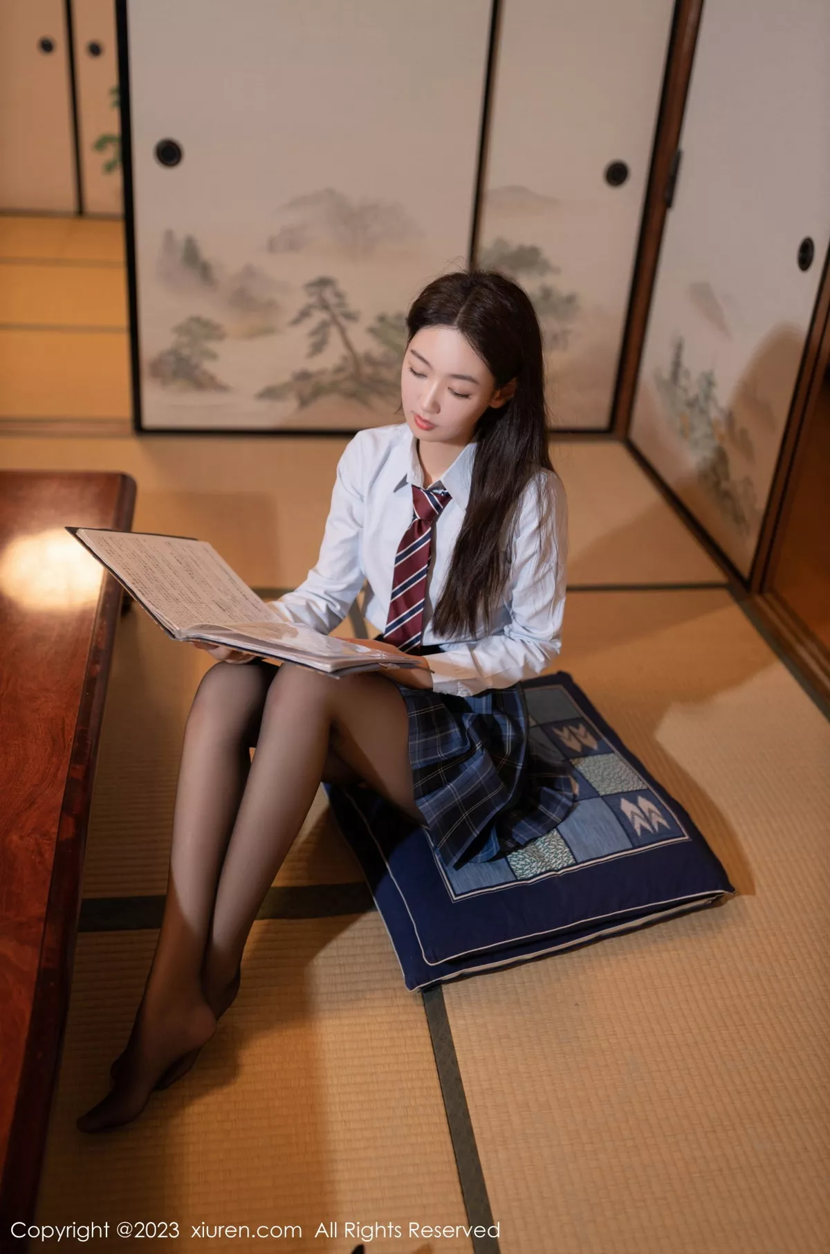 秀人集.com_[XiuRen秀人网]No.7585_模特唐安琪性感白T配格子裙露紫色蕾丝内衣秀完美身材诱惑写真78P