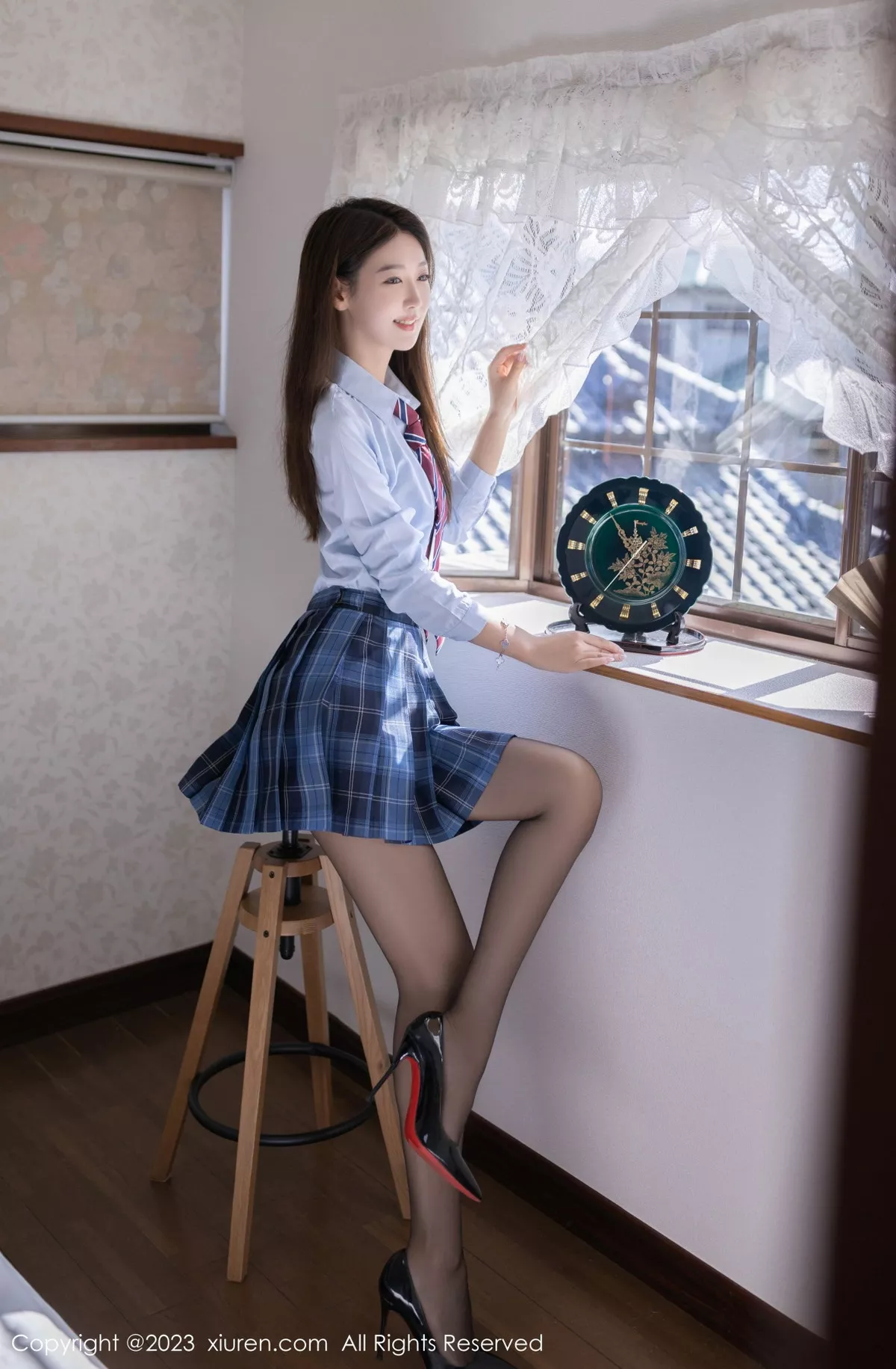 秀人集.com_[XiuRen秀人网]No.7585_模特唐安琪性感白T配格子裙露紫色蕾丝内衣秀完美身材诱惑写真78P