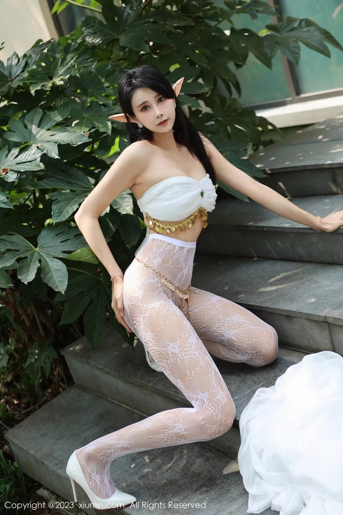 秀人集.com_[XiuRen秀人网]No.7598_模特草莓mm户外精灵装扮性感白丝网纱袜秀曼妙身姿诱惑写真70P