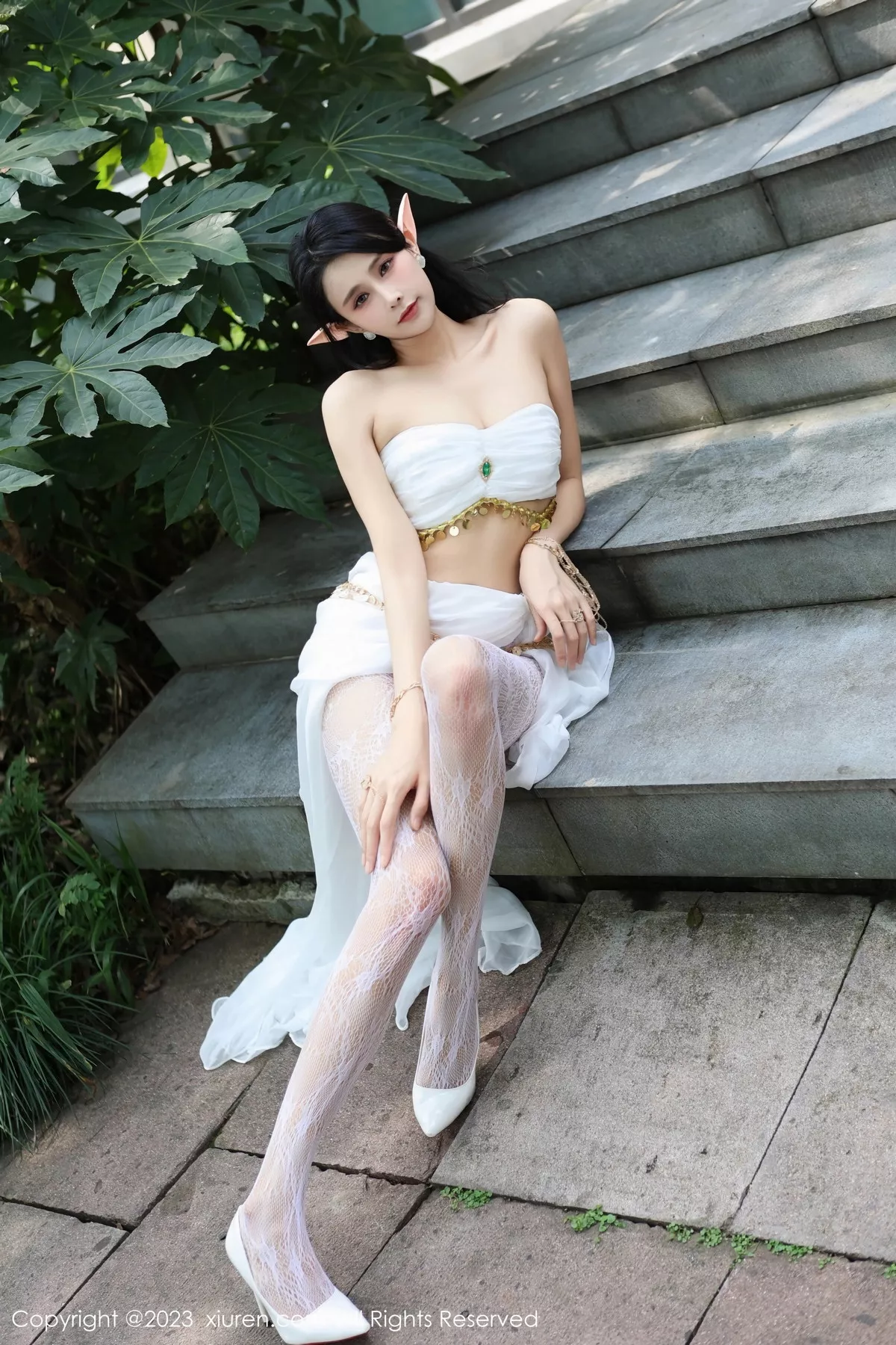 秀人集.com_[XiuRen秀人网]No.7598_模特草莓mm户外精灵装扮性感白丝网纱袜秀曼妙身姿诱惑写真70P
