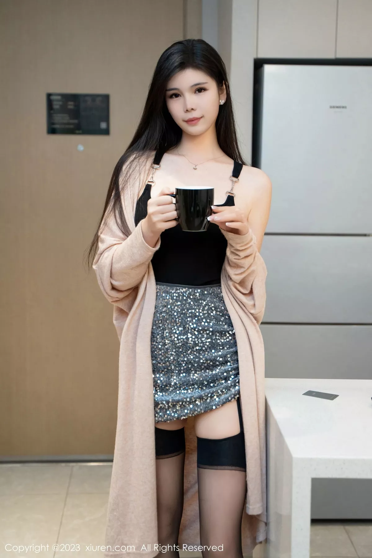 秀人集.com_[XiuRen秀人网]No.7636_模特雪糕CiCi性感黑色内衣+缕空情趣服饰秀惹火身材诱惑写真59P