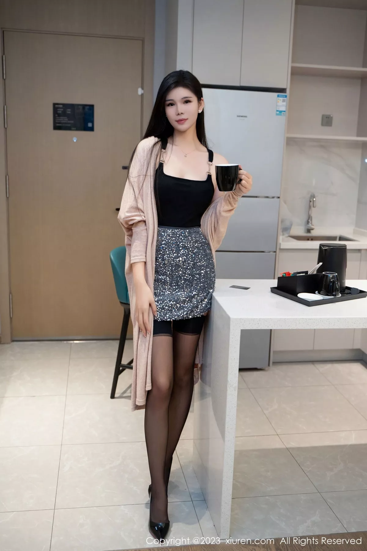 秀人集.com_[XiuRen秀人网]No.7636_模特雪糕CiCi性感黑色内衣+缕空情趣服饰秀惹火身材诱惑写真59P