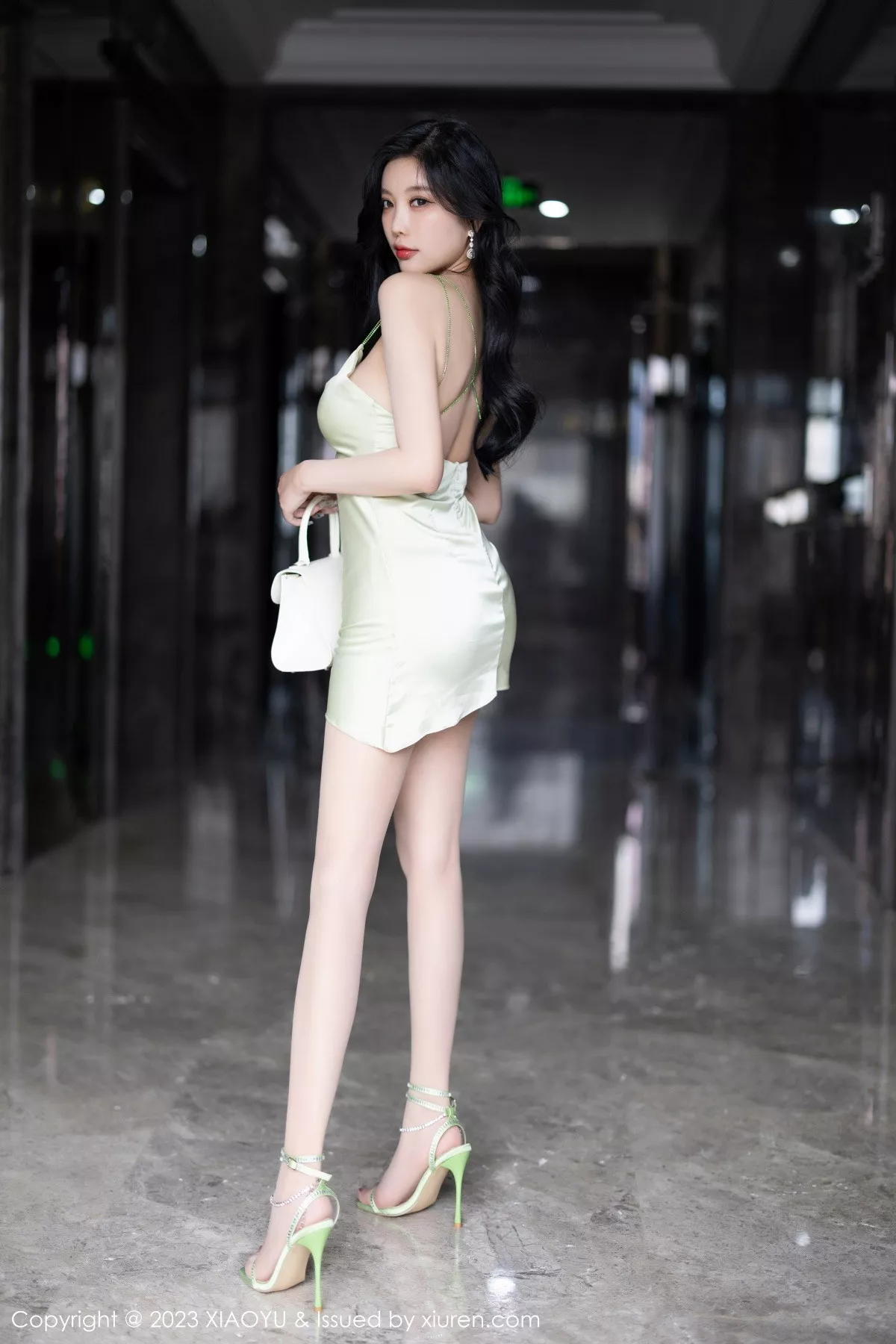 秀人集.com_[XiaoYu画语界]Vol.1143_女神杨晨晨性感淡绿薄纱短裙露绿灰色蕾丝情趣服完美诱惑写真93P