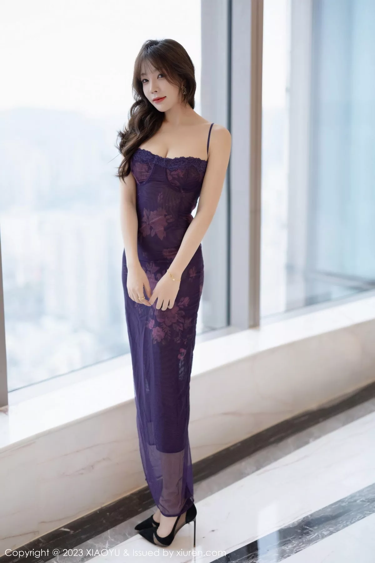 秀人集.com_[XiaoYu画语界]Vol.1147_女神徐莉芝Booty性感淡紫色吊带裙半脱秀曼妙身姿迷人诱惑写真92P