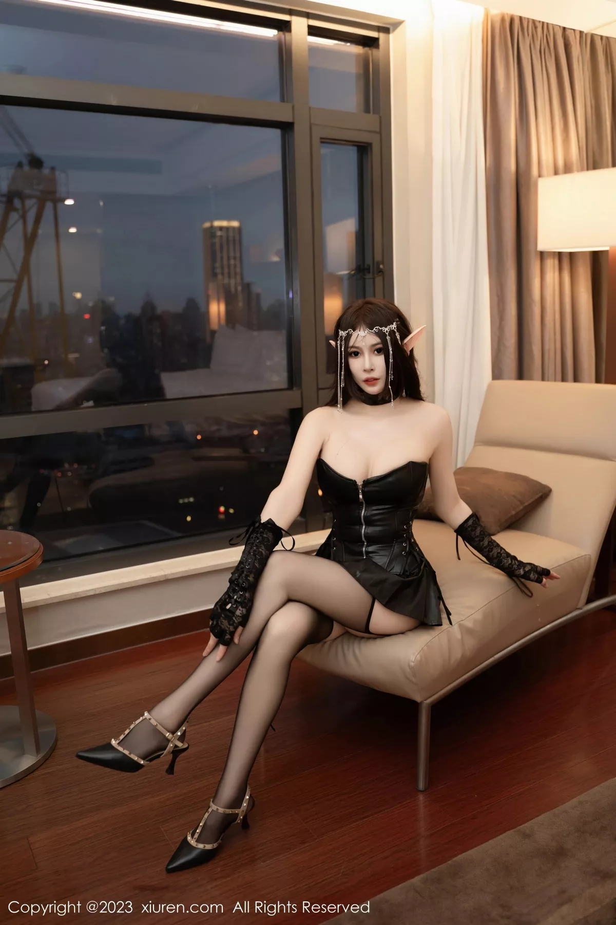 秀人集.com_[XiuRen秀人网]No.7546_模特米亚Mia性感精灵装扮黑色情趣服饰配黑丝吊袜惹火诱惑写真50P