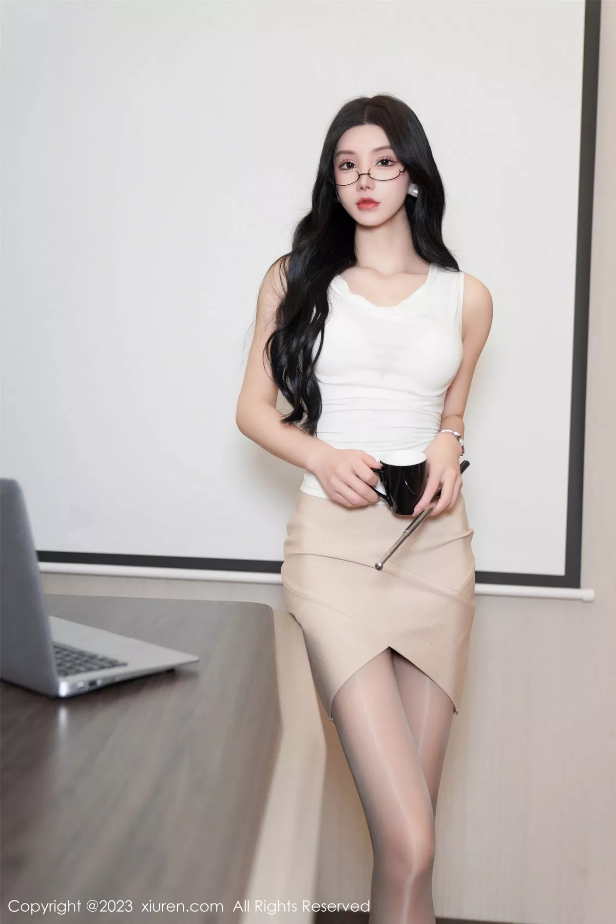 秀人集.com_[XiuRen秀人网]No.7682_女神周于希Sally内衣销售剧情超薄无内黑丝秀惹火身材诱惑写真90P