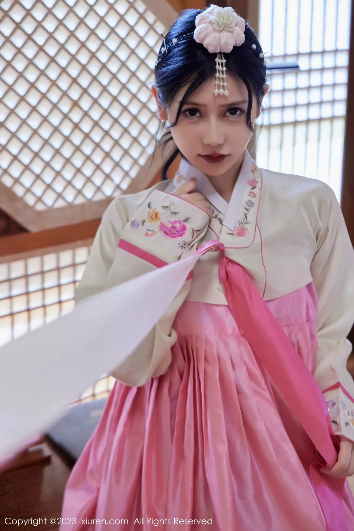 秀人集.com_[XiuRen秀人网]No.7564_模特尹甜甜性感艳红大长今服饰露轻透连体衣秀完美身材诱惑写真69P