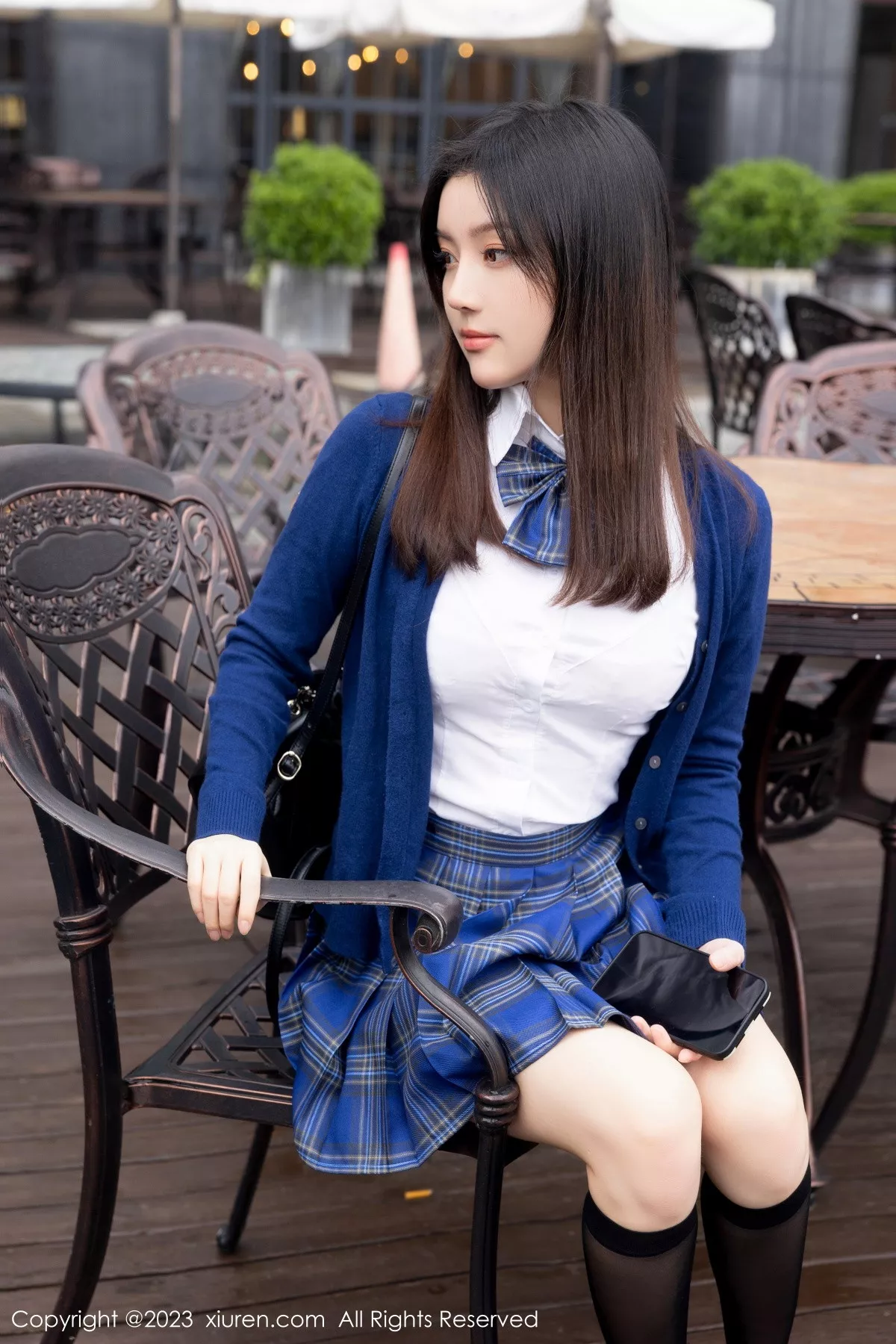 秀人集.com_[XiuRen秀人网]No.7754_模特豆瓣酱性感蓝色上衣配蓝色格子短裙露白色蕾丝内衣诱惑写真92P