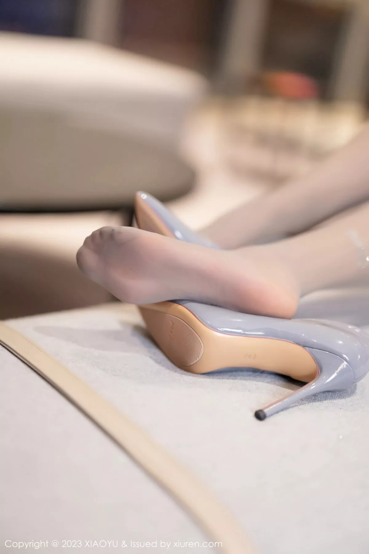 秀人集.com_[XiaoYu画语界]Vol.1156_女神杨晨晨Yome灰色蕾丝内衣配开档灰丝秀丰腴身材诱惑写真100P