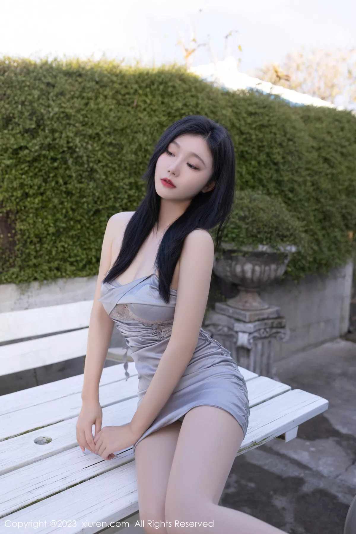 秀人集.com_[XiuRen秀人网]No.7765_模特安然anran性感灰色吊带短裙配原色丝袜秀翘臀美腿诱惑写真80P