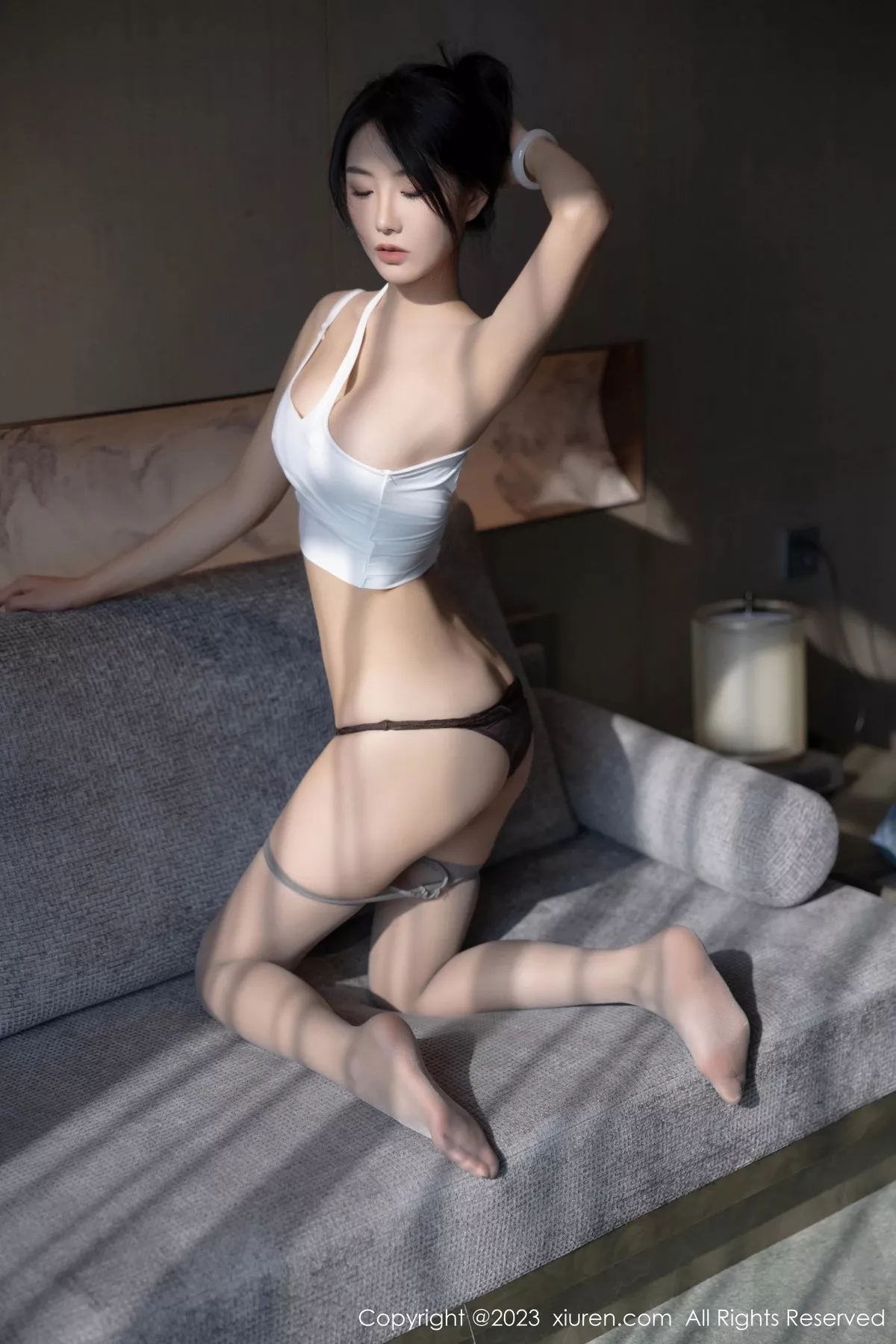 秀人集.com_[XiuRen秀人网]No.7781_女神苏苏阿性感白色上衣配简约牛仔裤秀曼妙绝美身姿诱惑写真95P