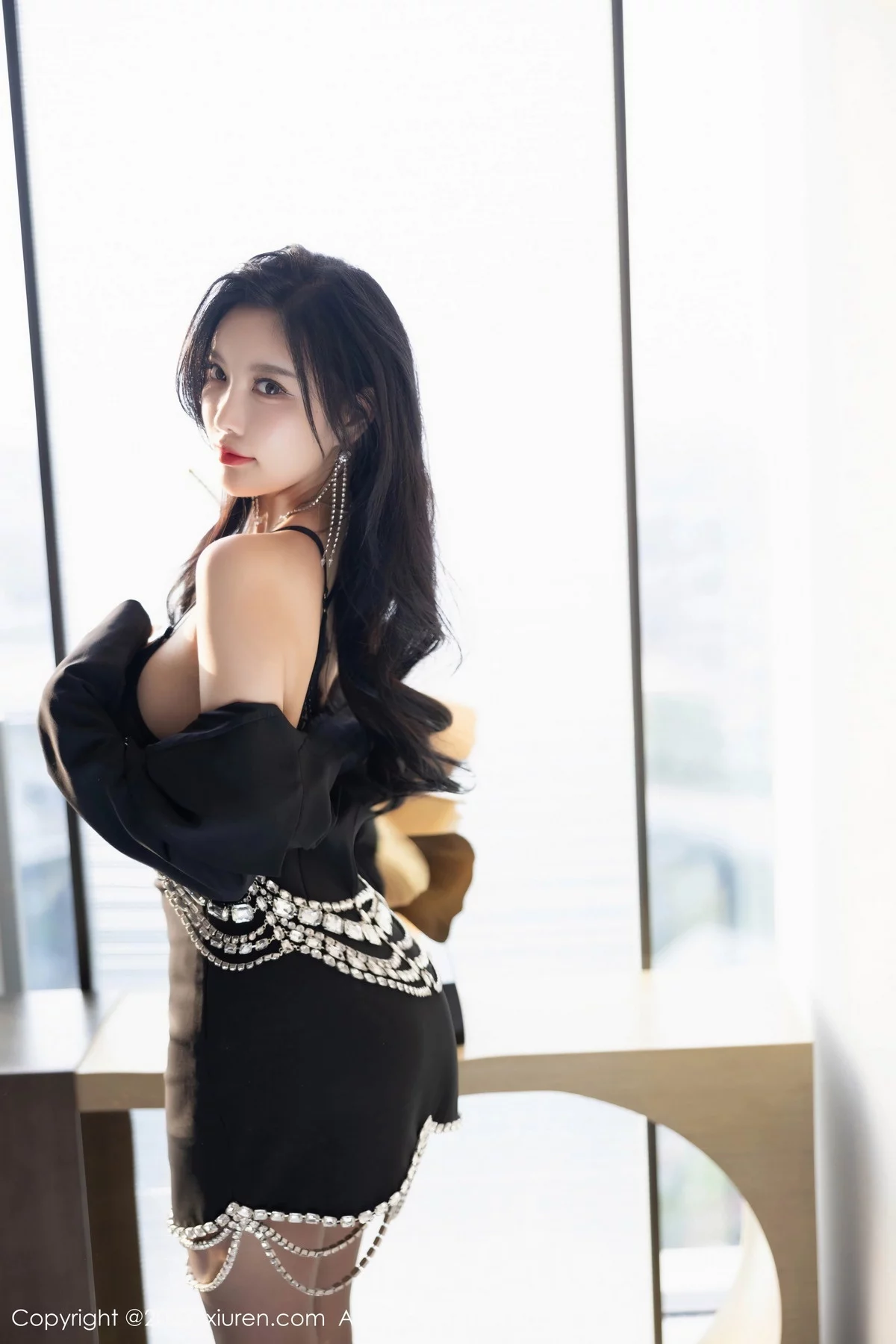 秀人集.com_[XiuRen秀人网]No.7799_女神杨晨晨Yome性感黑色薄纱情趣内衣秀丰腴身材惹火诱惑写真87P