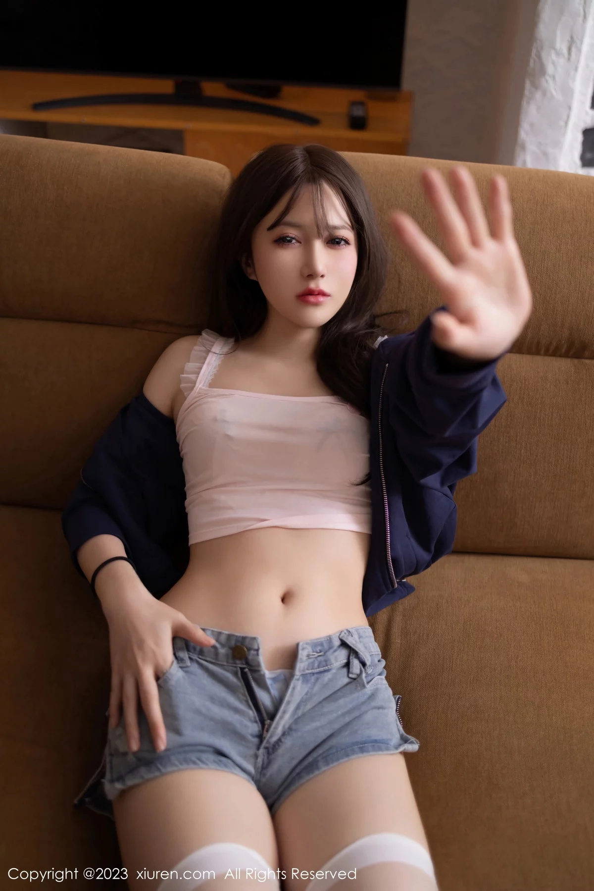 秀人集.com_[XiuRen秀人网]No.7817_模特鱼子酱Fish性感淡蓝色内衣配超短牛仔裤秀曼妙身姿诱惑写真84P