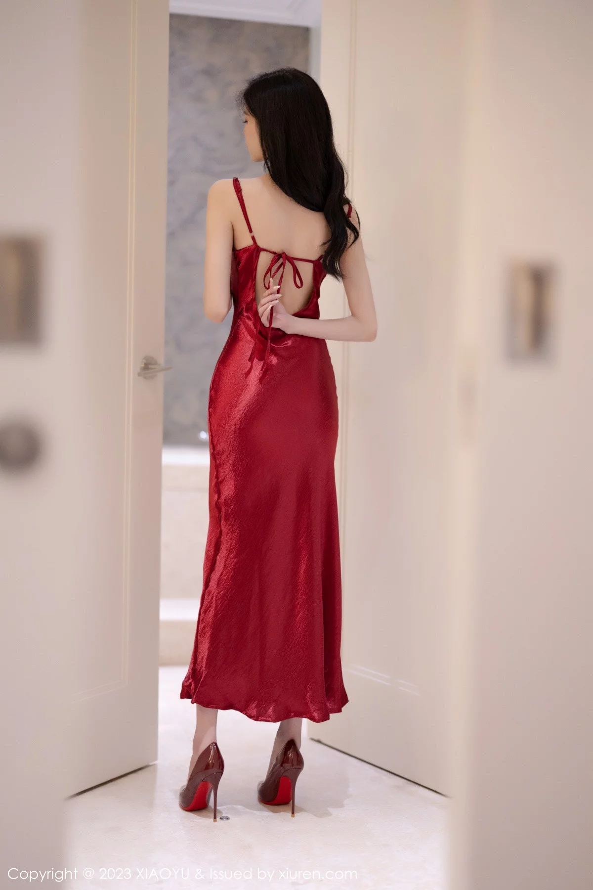 秀人集.com_[XiaoYu画语界]Vol.1166_模特程程程性感红色礼裙+黑色蕾丝情趣服饰秀曼妙身姿诱惑写真90P