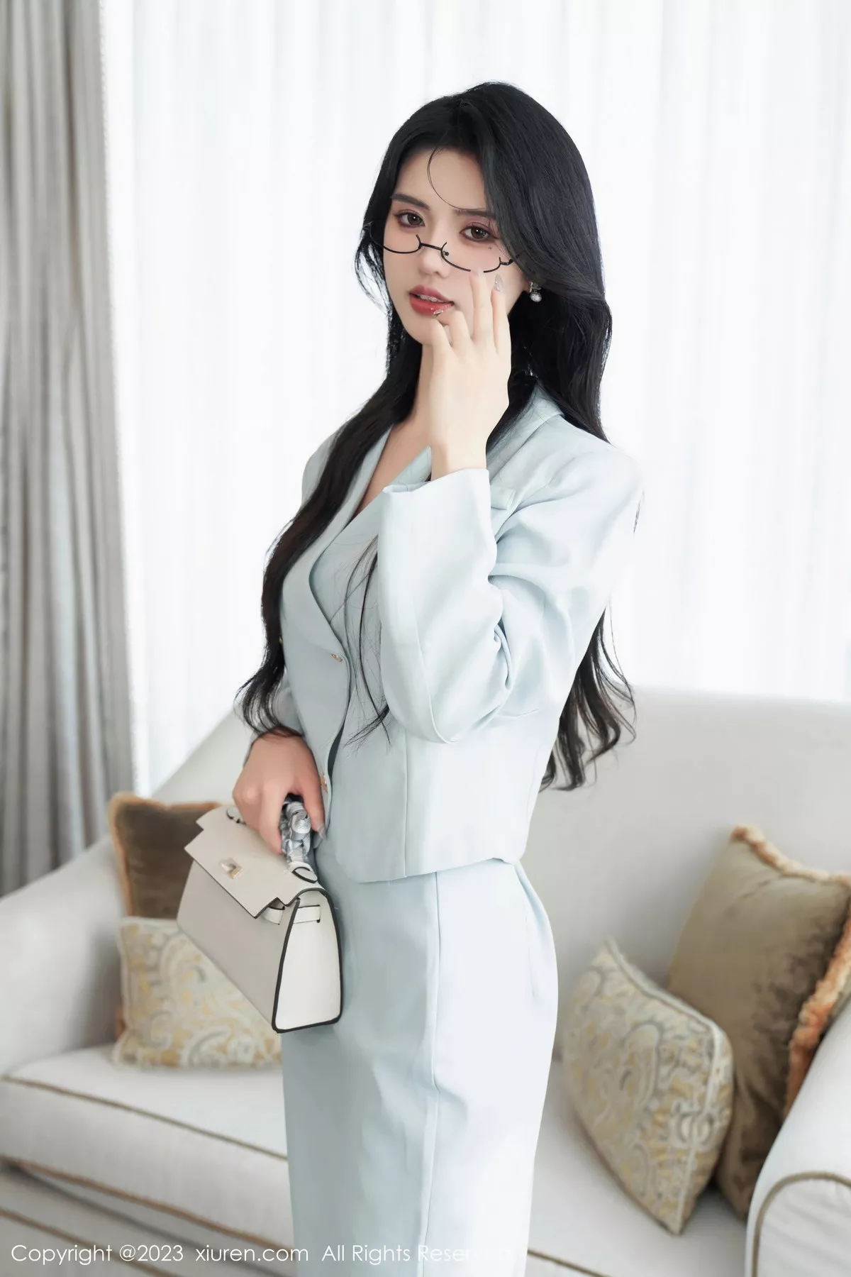 秀人集.com_[XiuRen秀人网]No.7708_模特浅浅Danny性感浅色服饰露紫色蕾丝内衣秀曼妙身姿诱惑写真74P