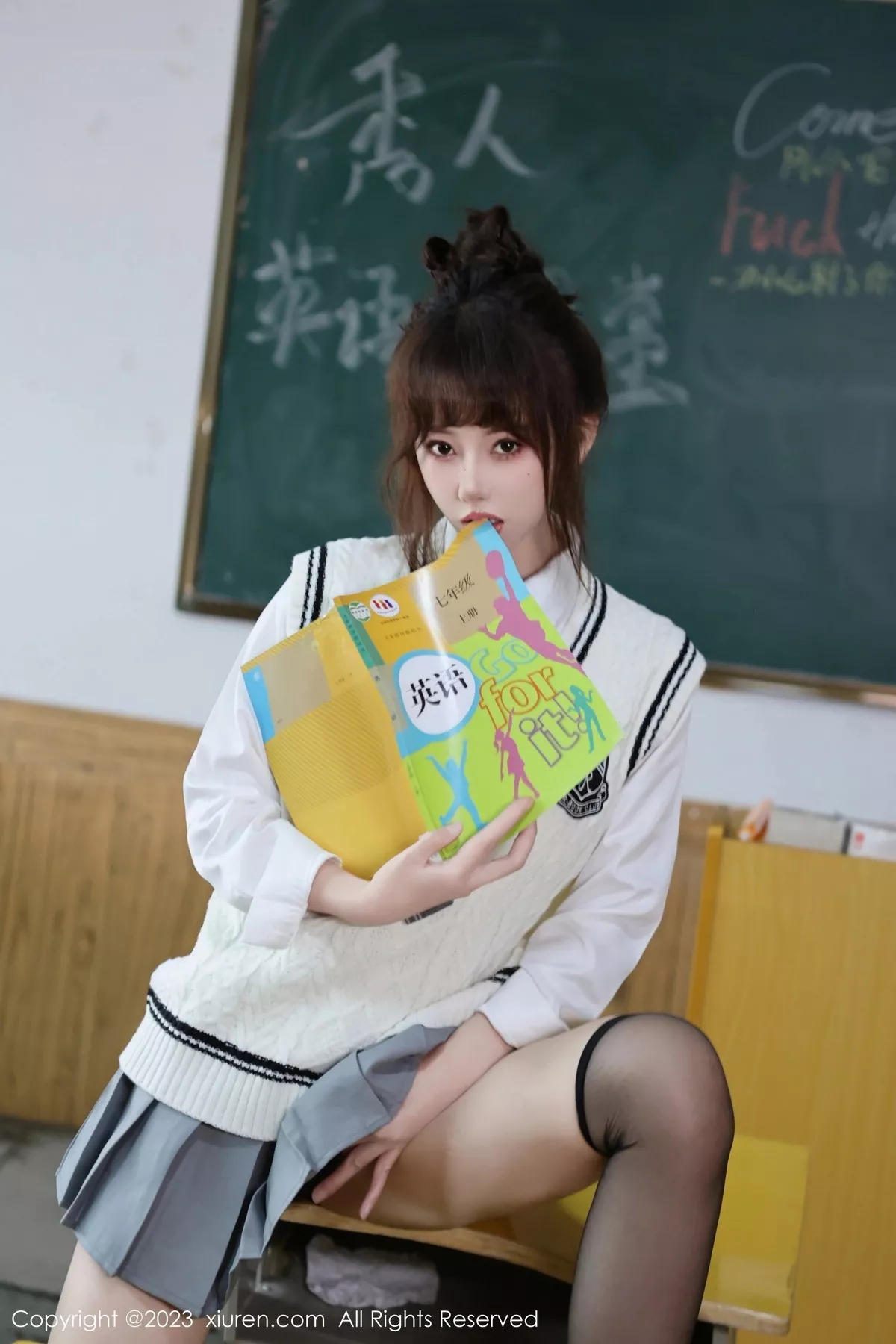 秀人集.com_[XiuRen秀人网]No.7712_模特白笑笑性感白色学妹制服露轻透内衣黑丝袜秀美腿诱惑写真87P