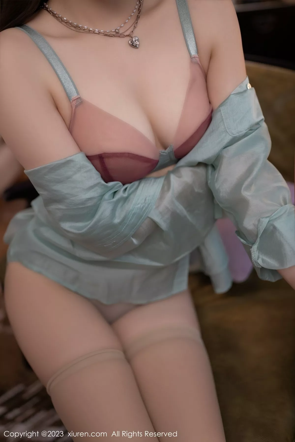 秀人集.com_[XiuRen秀人网]No.7721_模特鱼子酱Fish性感红灰色内衣配原色丝袜秀曼妙身姿迷人写真79P