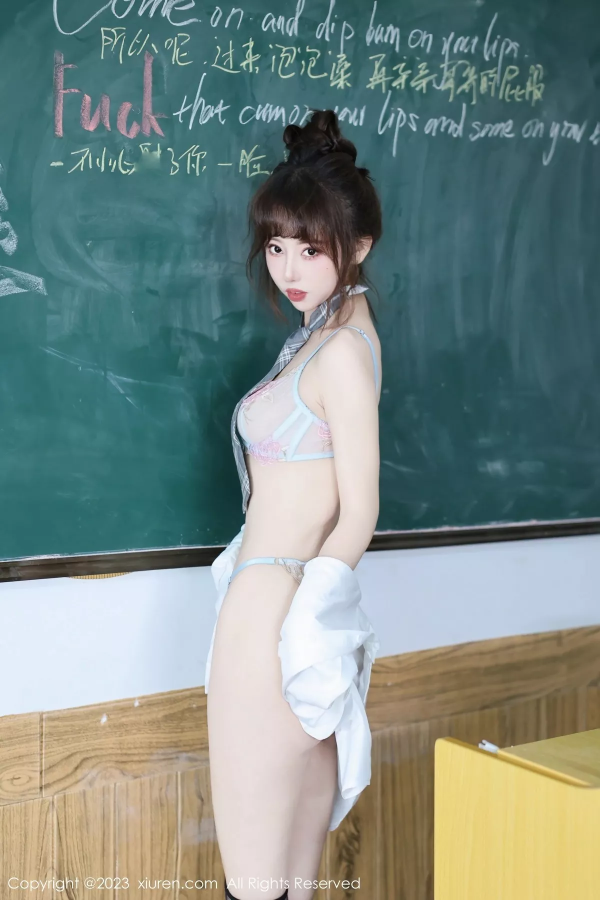 秀人集.com_[XiuRen秀人网]No.7712_模特白笑笑性感白色学妹制服露轻透内衣黑丝袜秀美腿诱惑写真87P