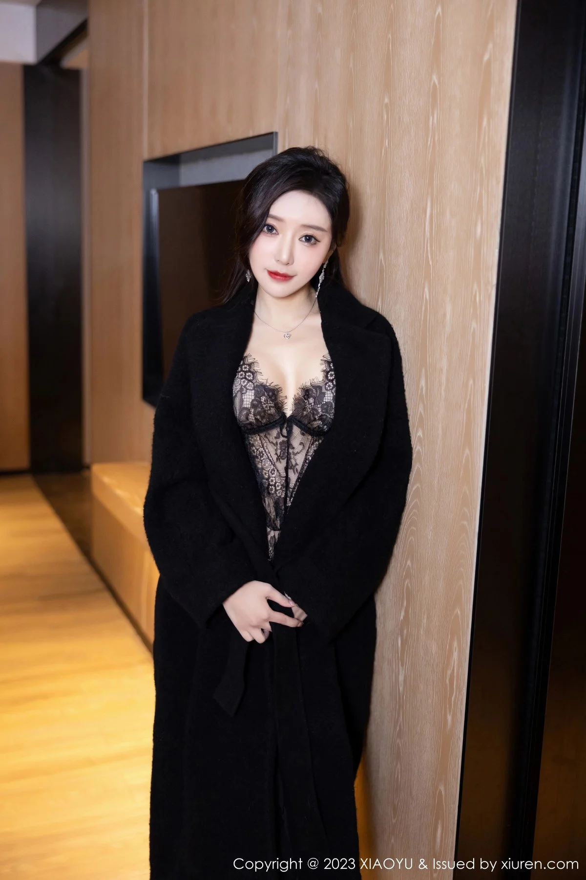 秀人集.com_[XiaoYu画语界]Vol.1174_女神王馨瑶yanni红色吊带连衣长裙+黑色蕾丝情趣服迷人诱惑写真84P