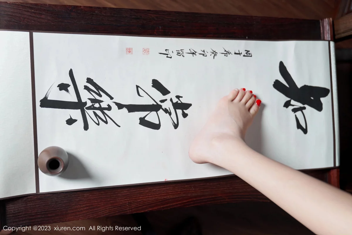 秀人集.com_[XiuRen秀人网]No.7891_女神周于希Sally性感黑白薄透长衫配黑丝袜秀完美身材诱惑写真90P