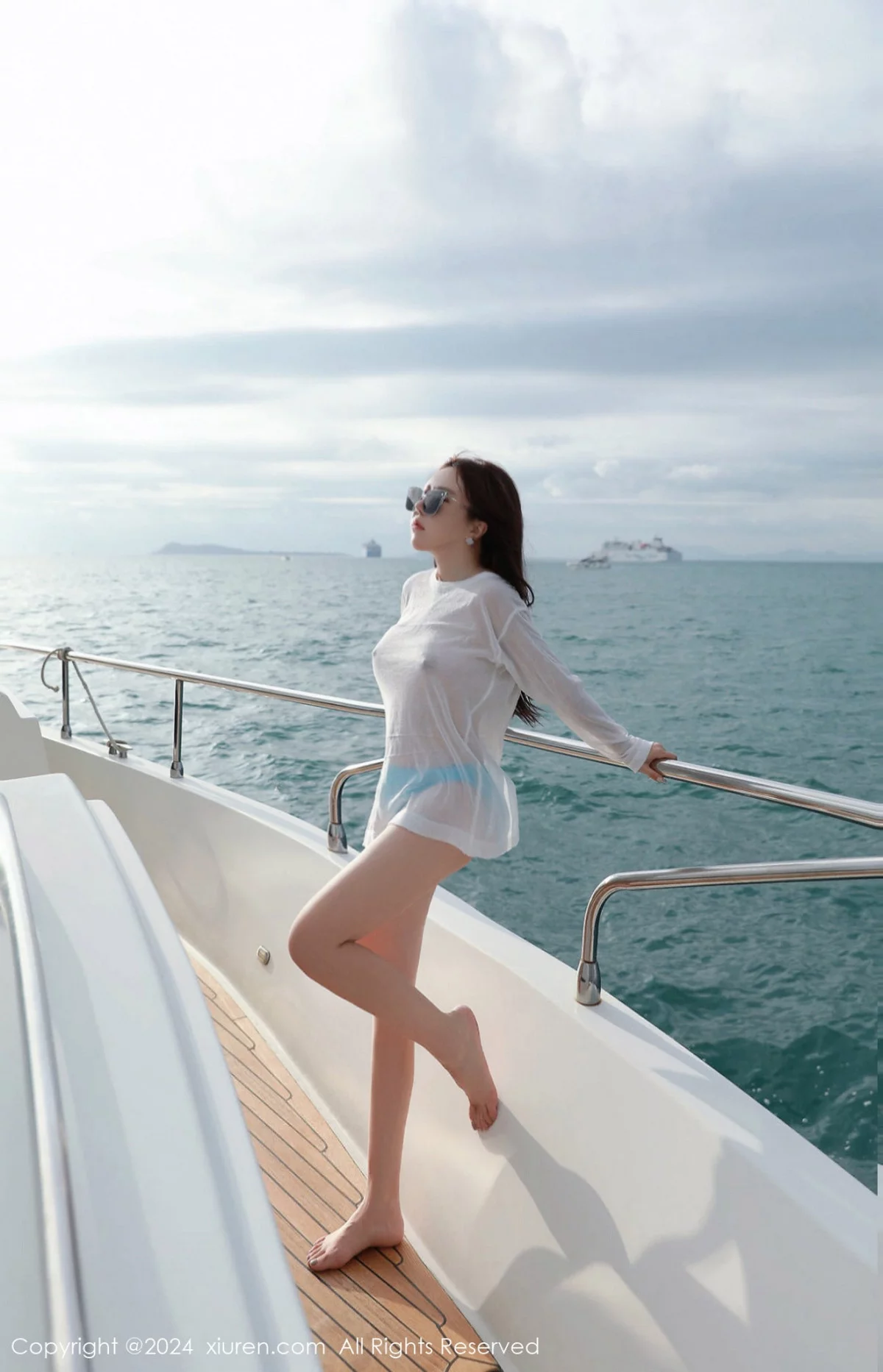 秀人集.com_[XiuRen秀人网]No.7898_模特小薯条nienie游艇场景性感蓝色比基尼服秀完美身材诱惑写真76P